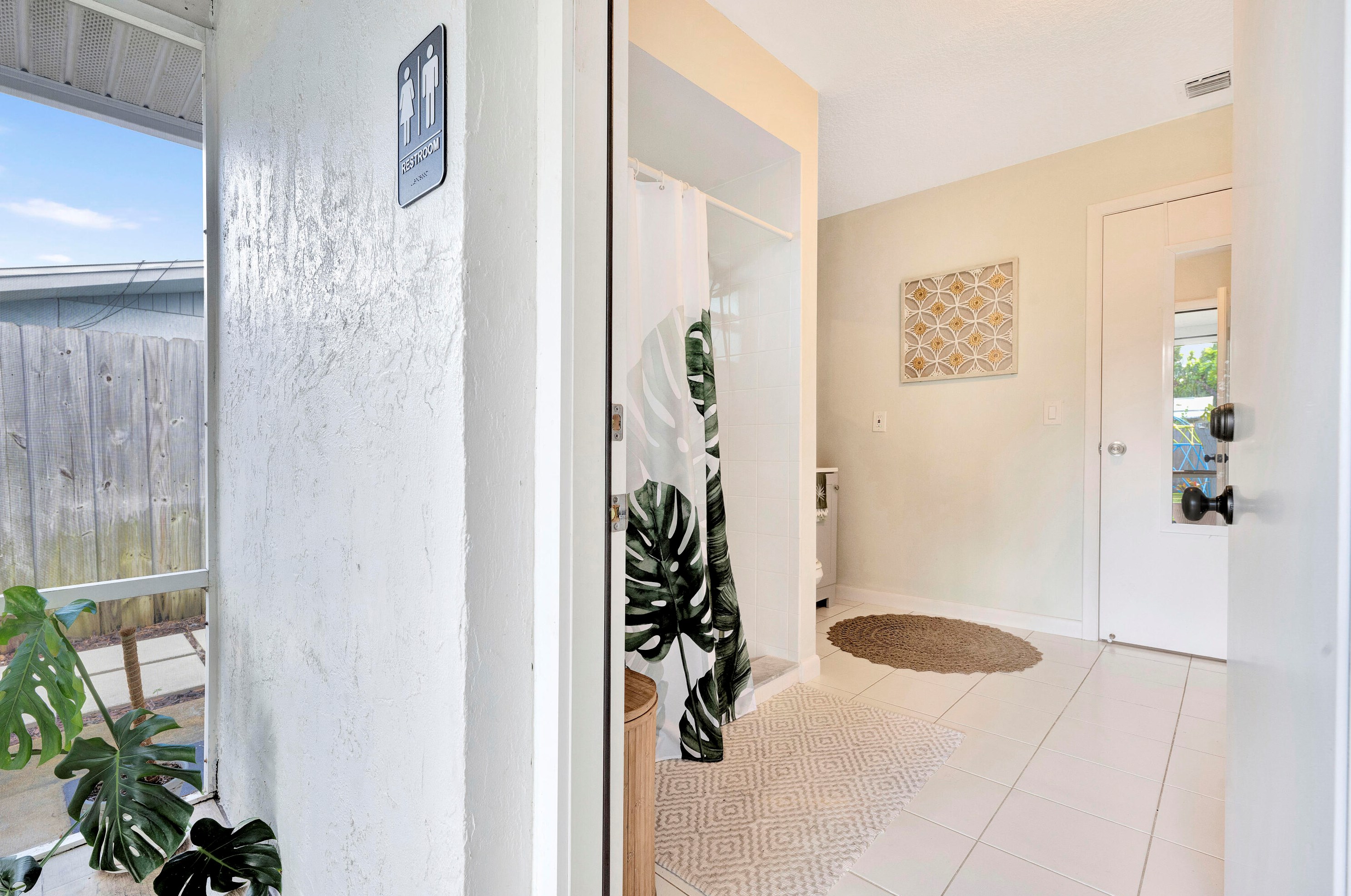 1104 12th Ter, Stuart FL  34994-9678 exterior