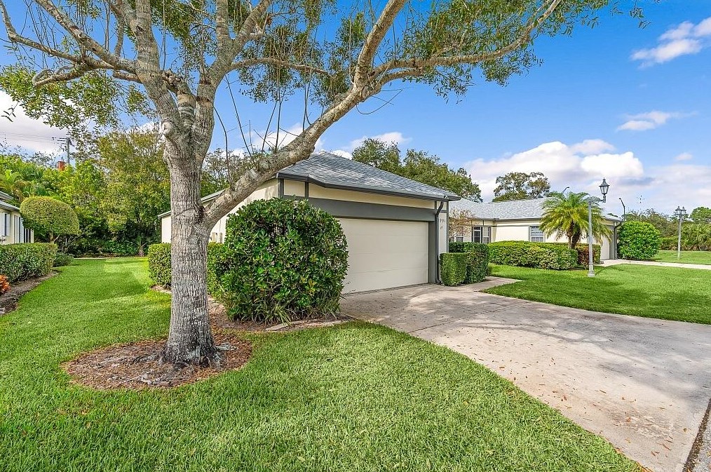 1991 Westhampton Ct, Vero Beach, FL 32966