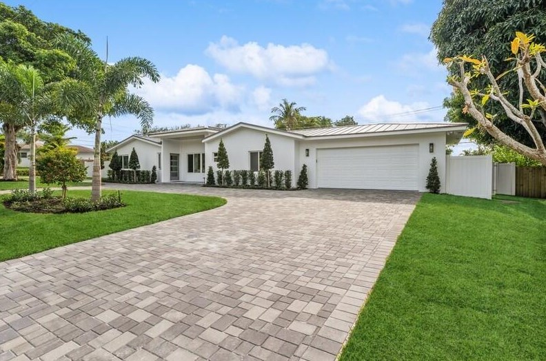 712 Mission Hill Rd, Boynton Beach, FL 33435