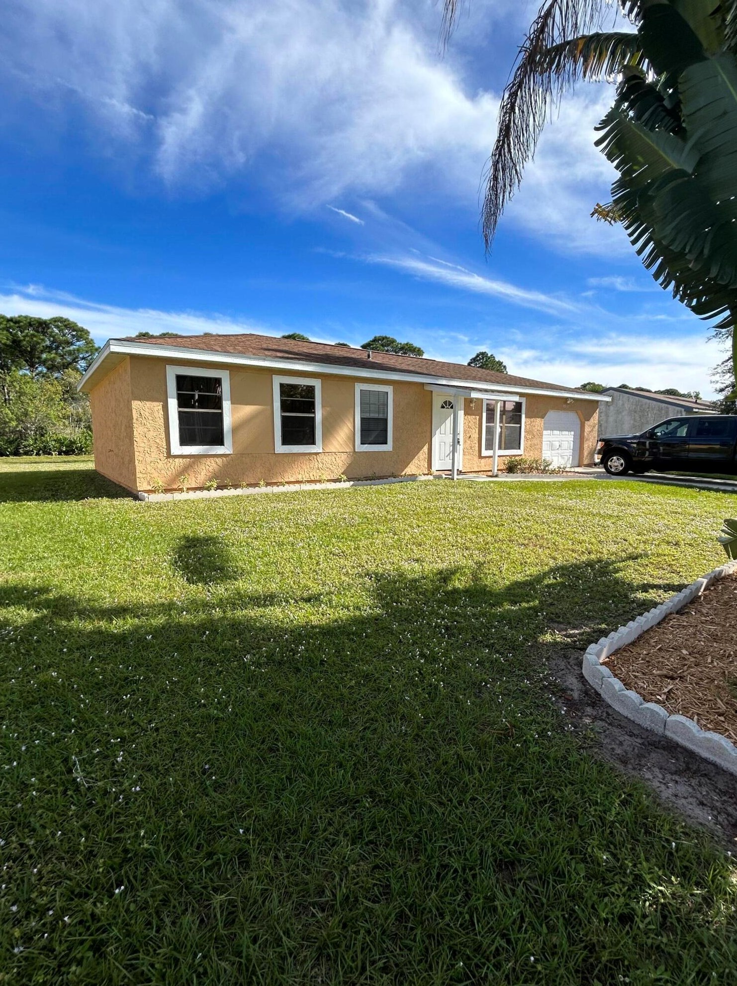 1557 Se Belcrest St, Fort Pierce, FL 34952