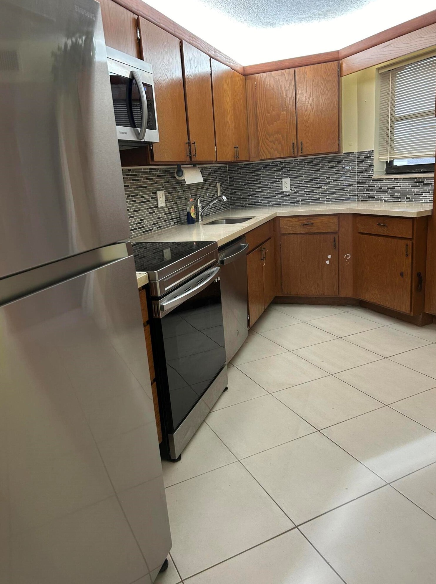 5701 Camino Del Sol #204, Boca Raton, FL 33433