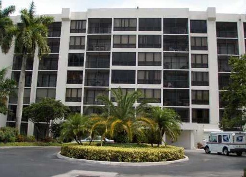 5951 Wellesley Park Dr Apt 304, Boca Raton, FL 33433
