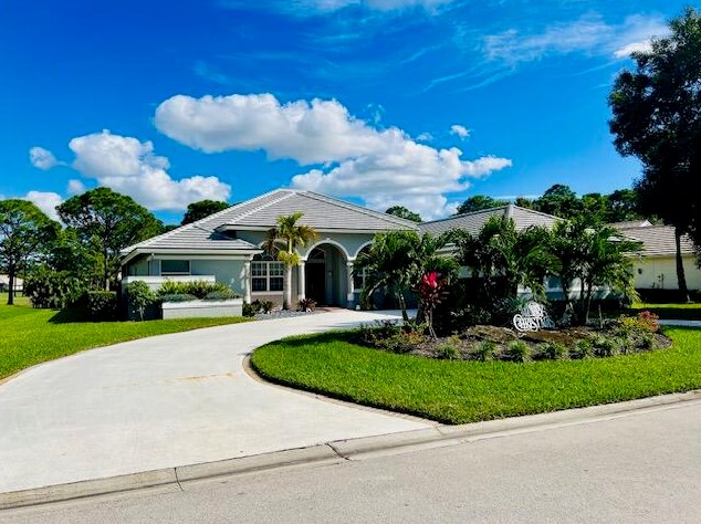 8204 Kiawah Trce, Fort Pierce, FL 34986