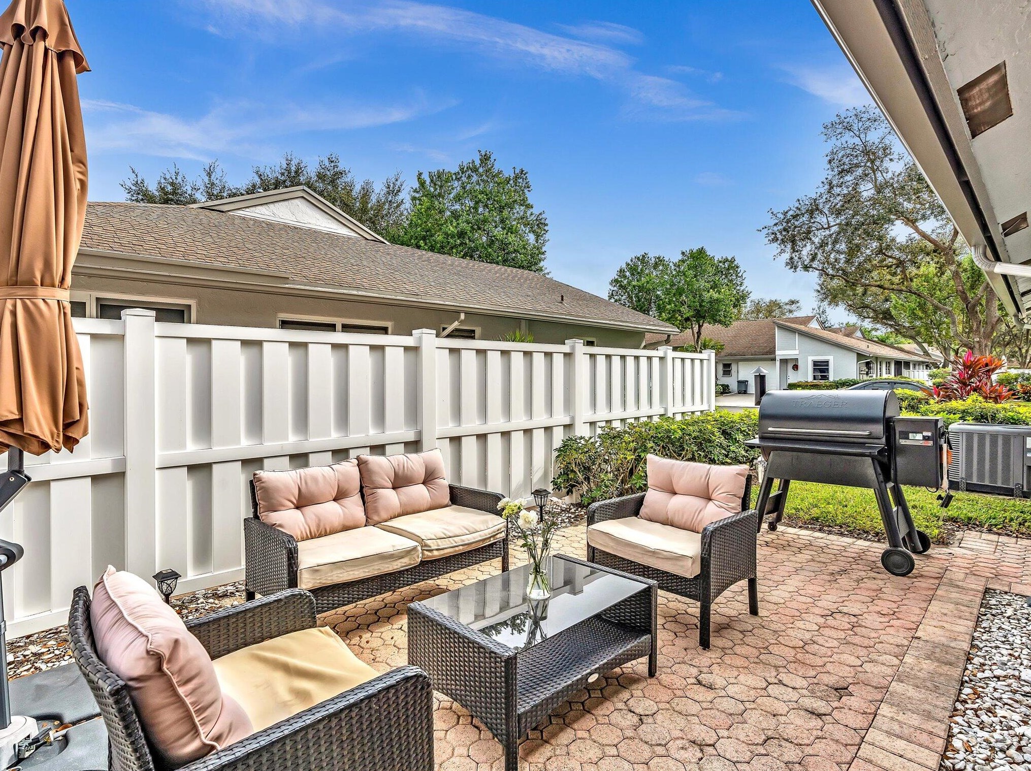 8625 Jasmine Way, Boca Raton FL 33496-5077 exterior