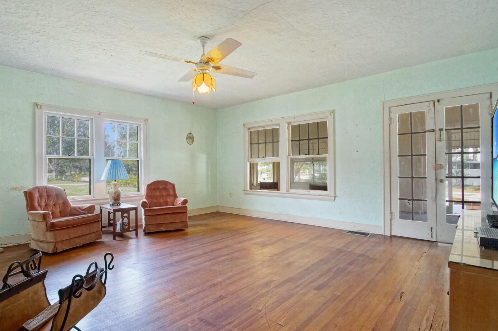 1835 18th St, Vero Beach, FL 32960