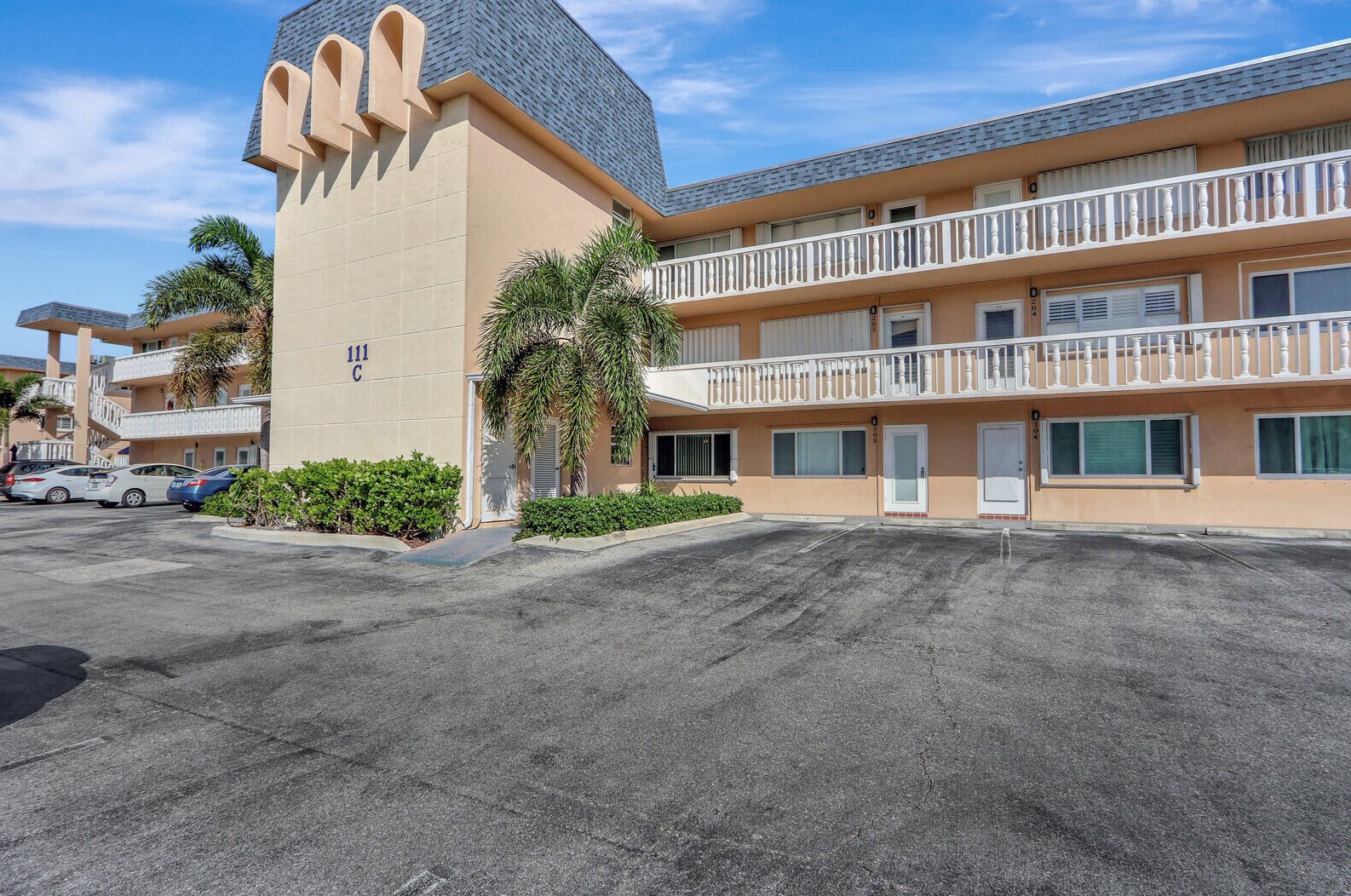 111 Doolen Ct #106, West Palm Beach, FL 33408