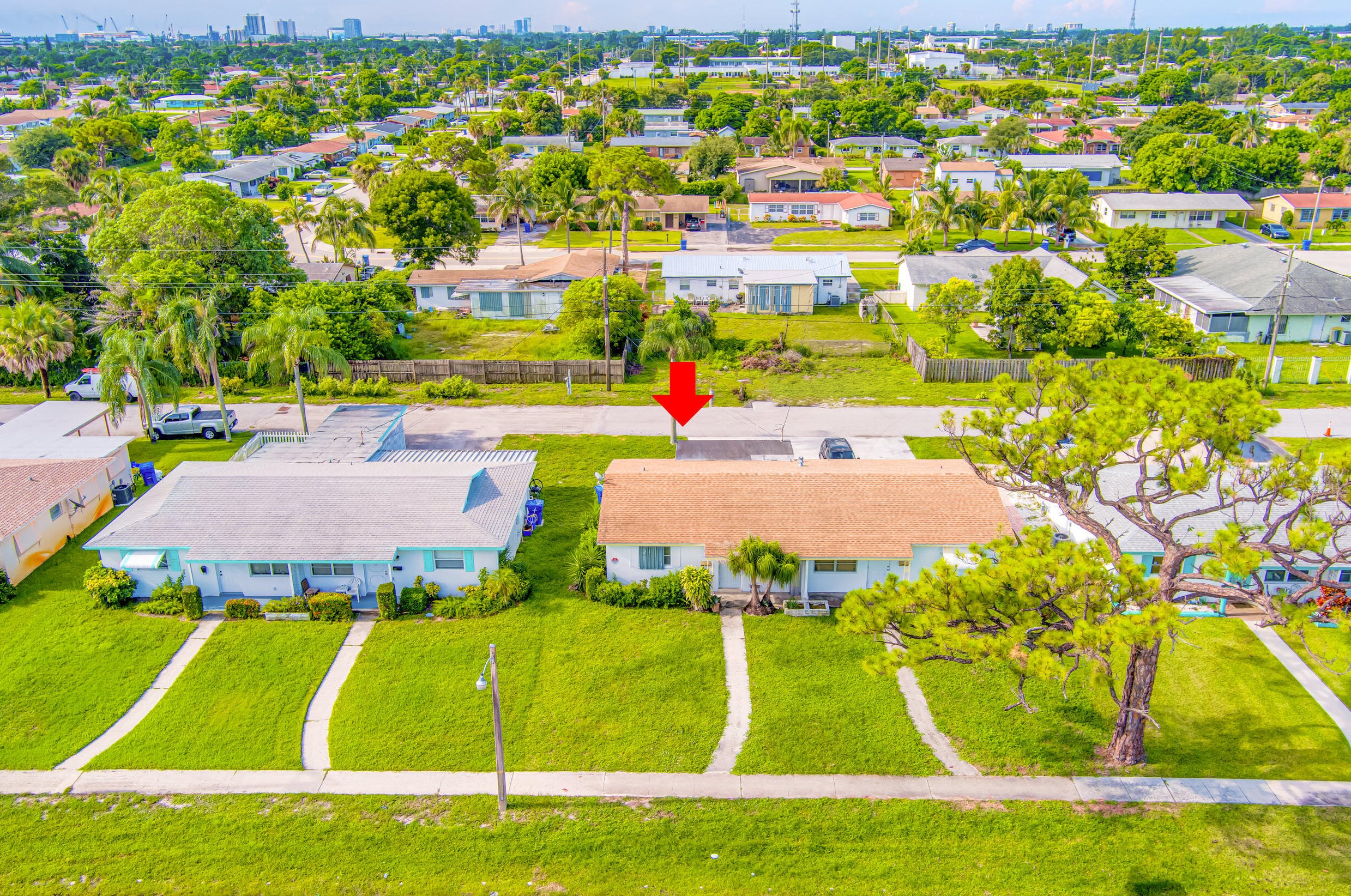 571 Silver Beach Rd, West Palm Beach, FL 33403-3326
