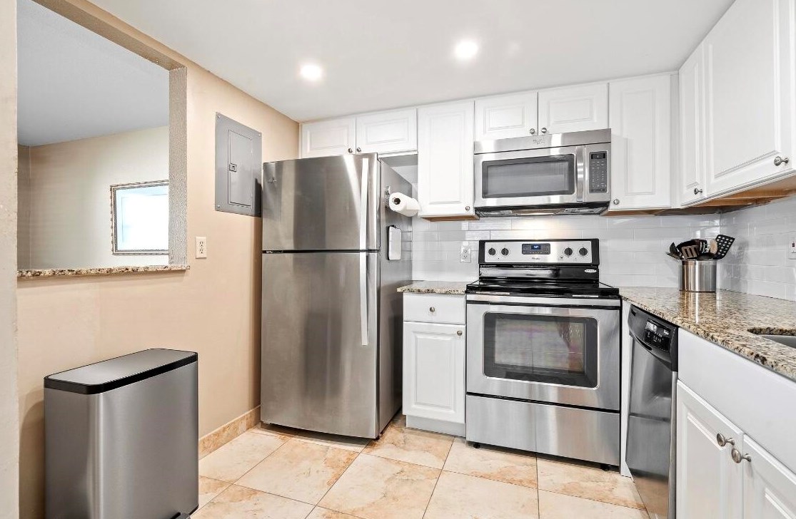 246 Monaco F, Delray Beach, FL 33446