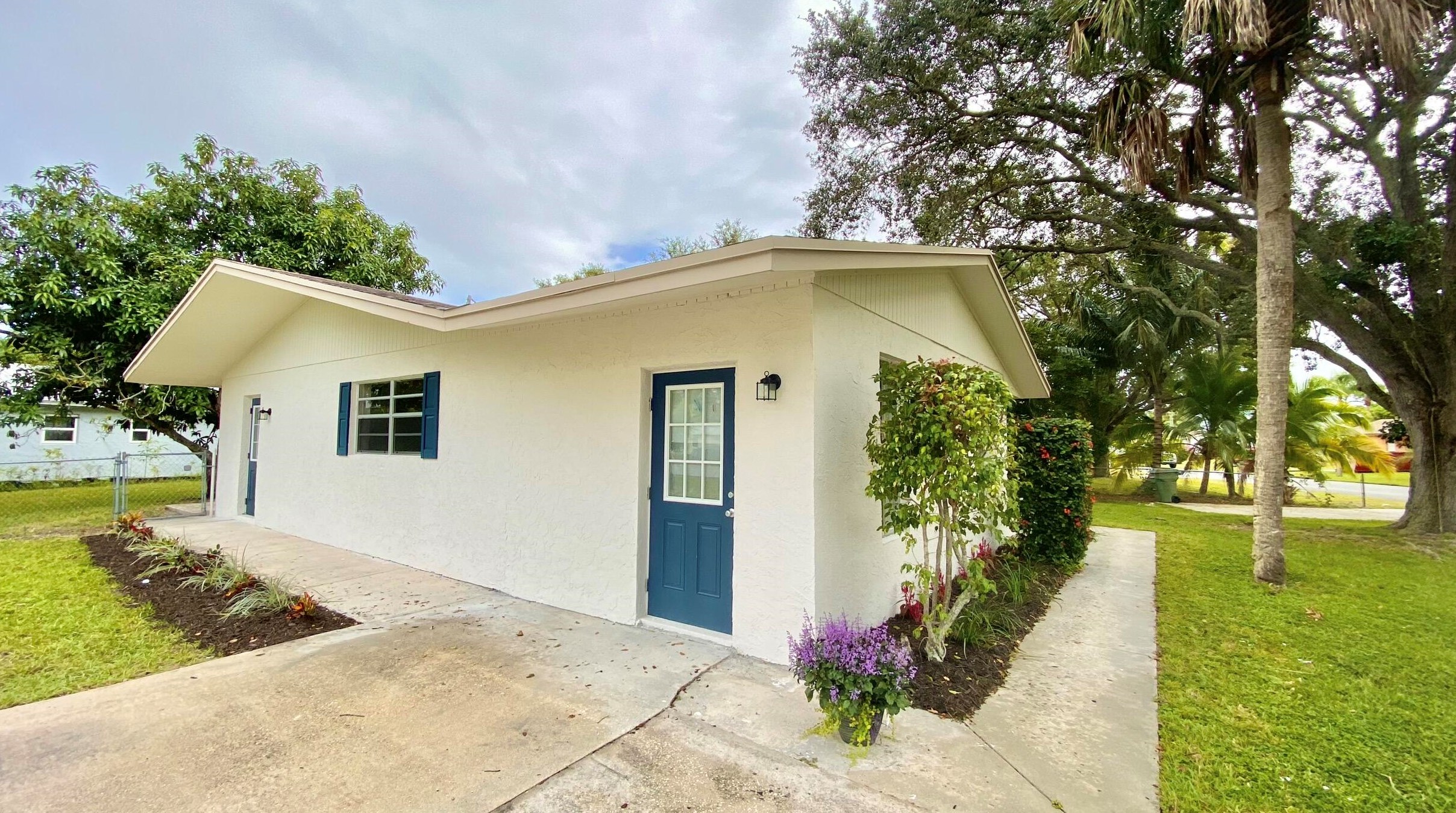 907 Lake St, Stuart, FL 34994-5615