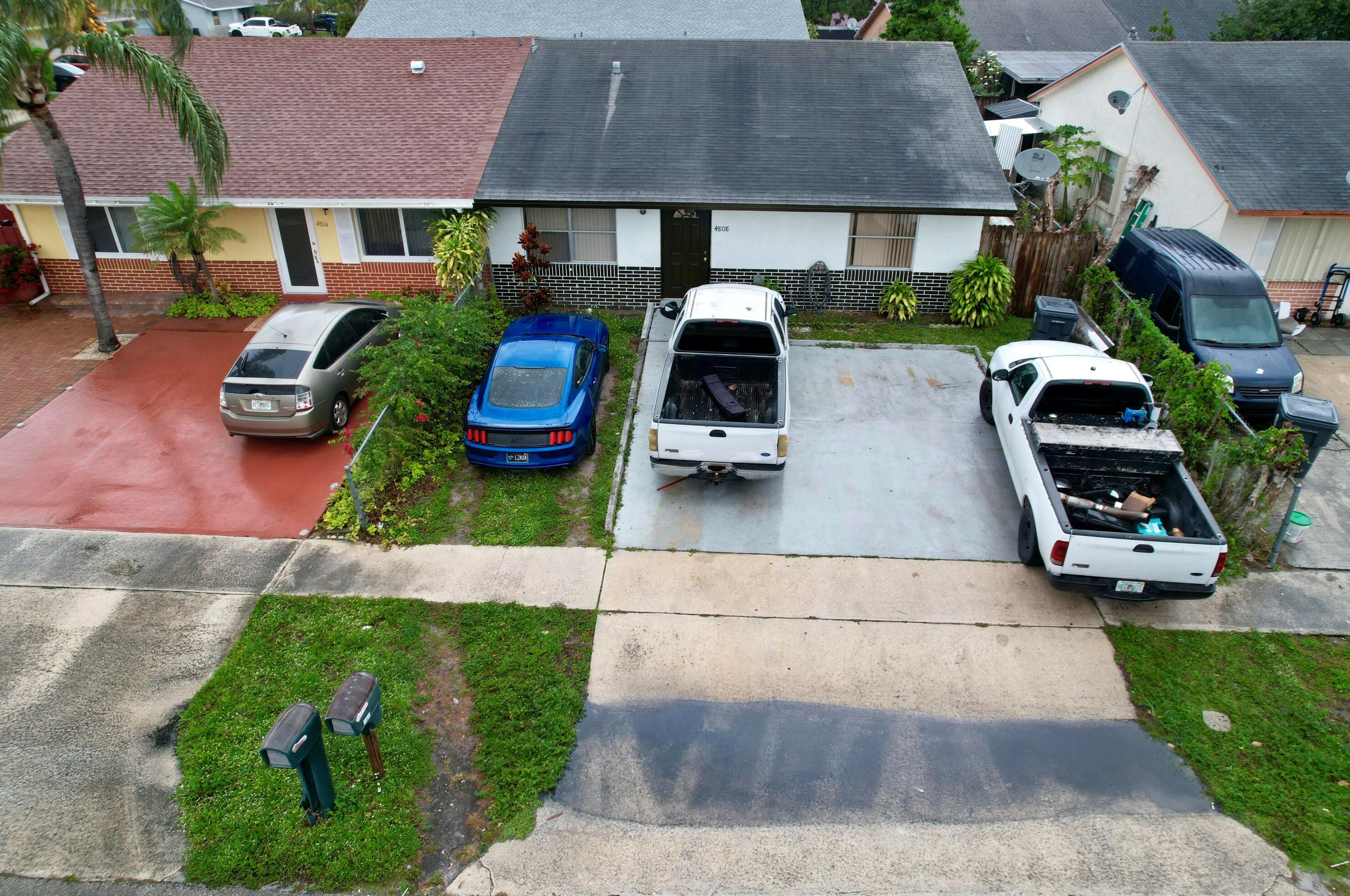 4808 Saratoga Rd, West Palm Beach, FL 33415