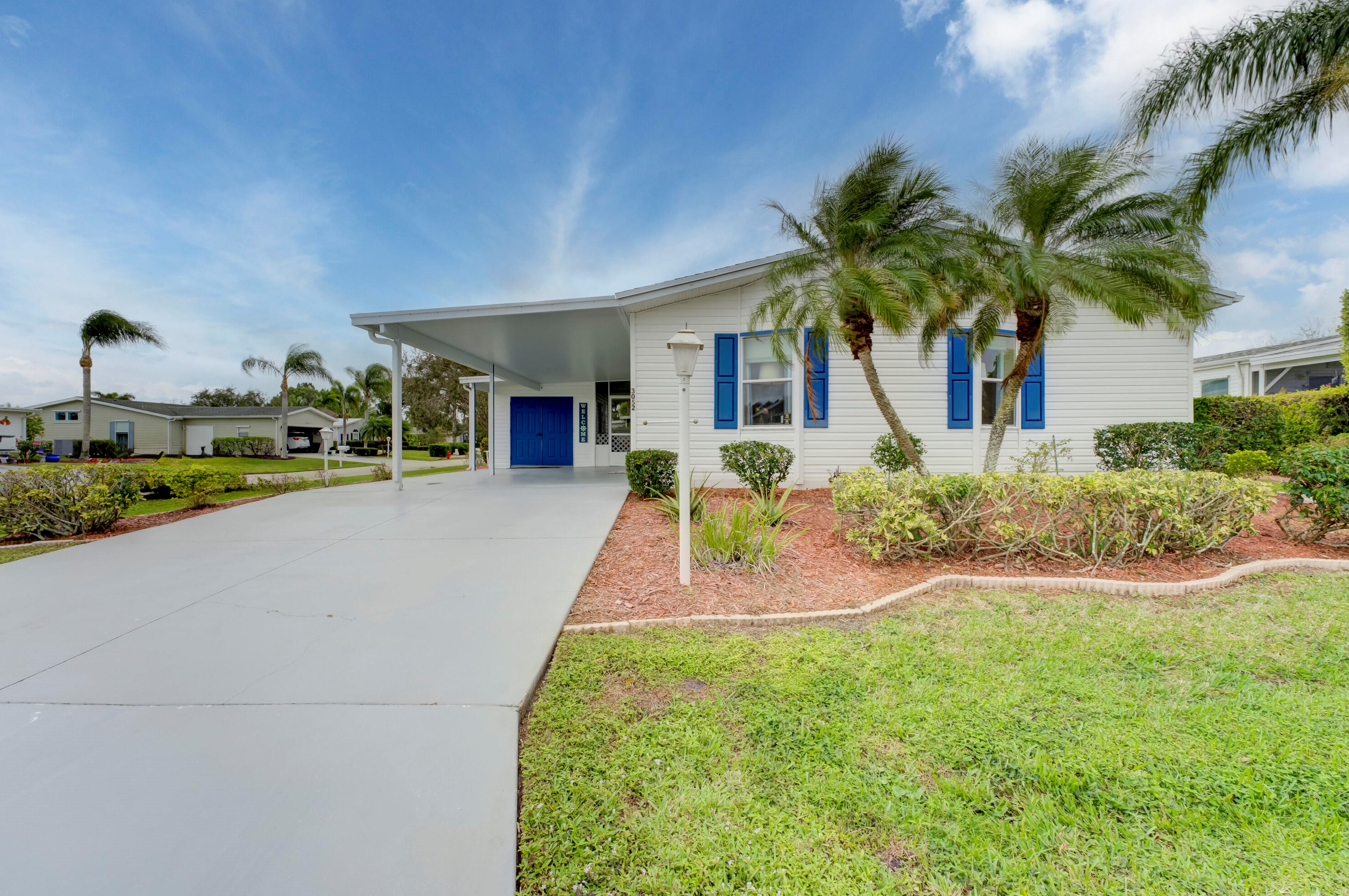 3052 5 Iron Dr, Fort Pierce, FL 34952