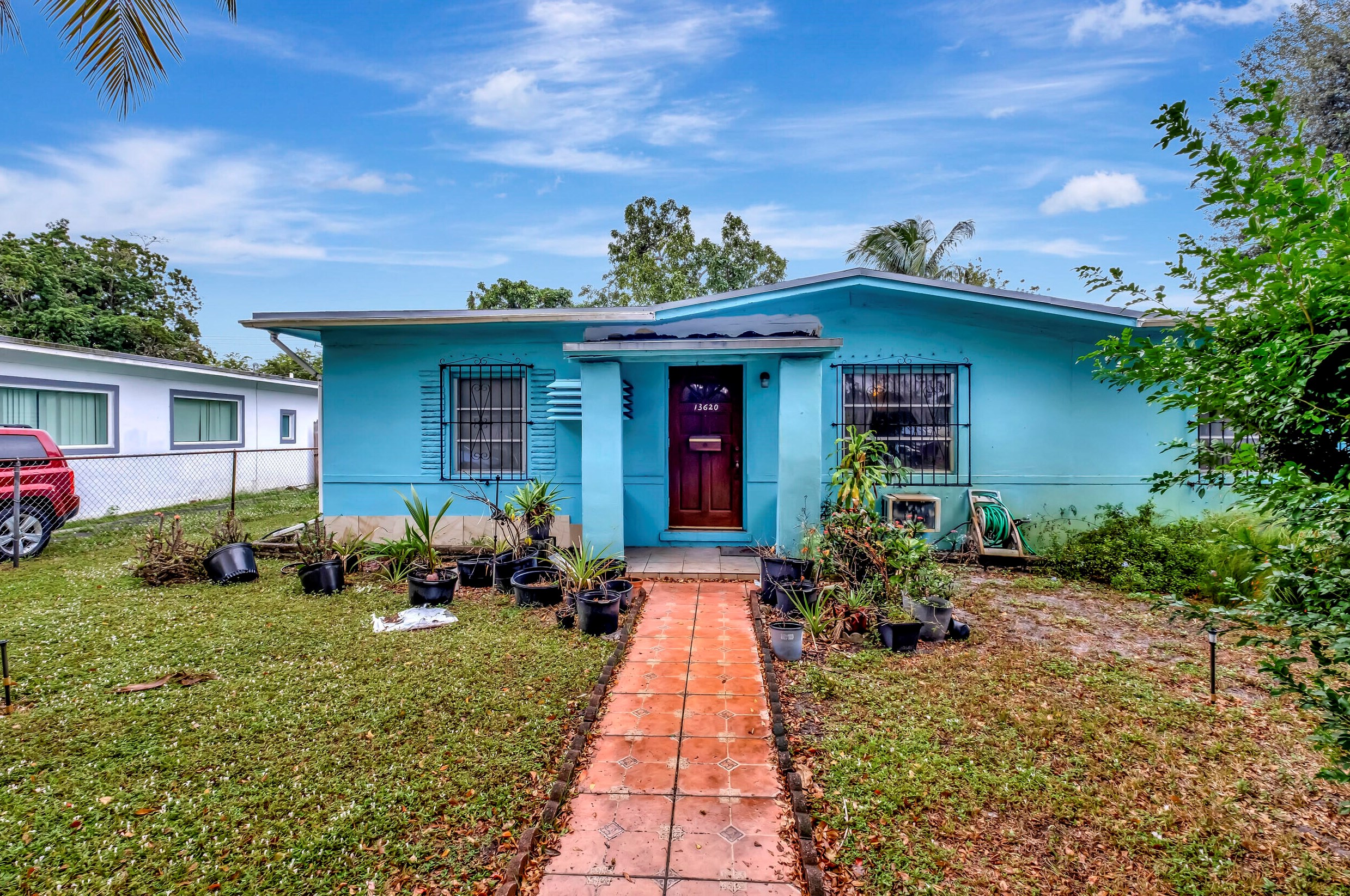 13620 4th Pl, Miami, FL 33168-4032