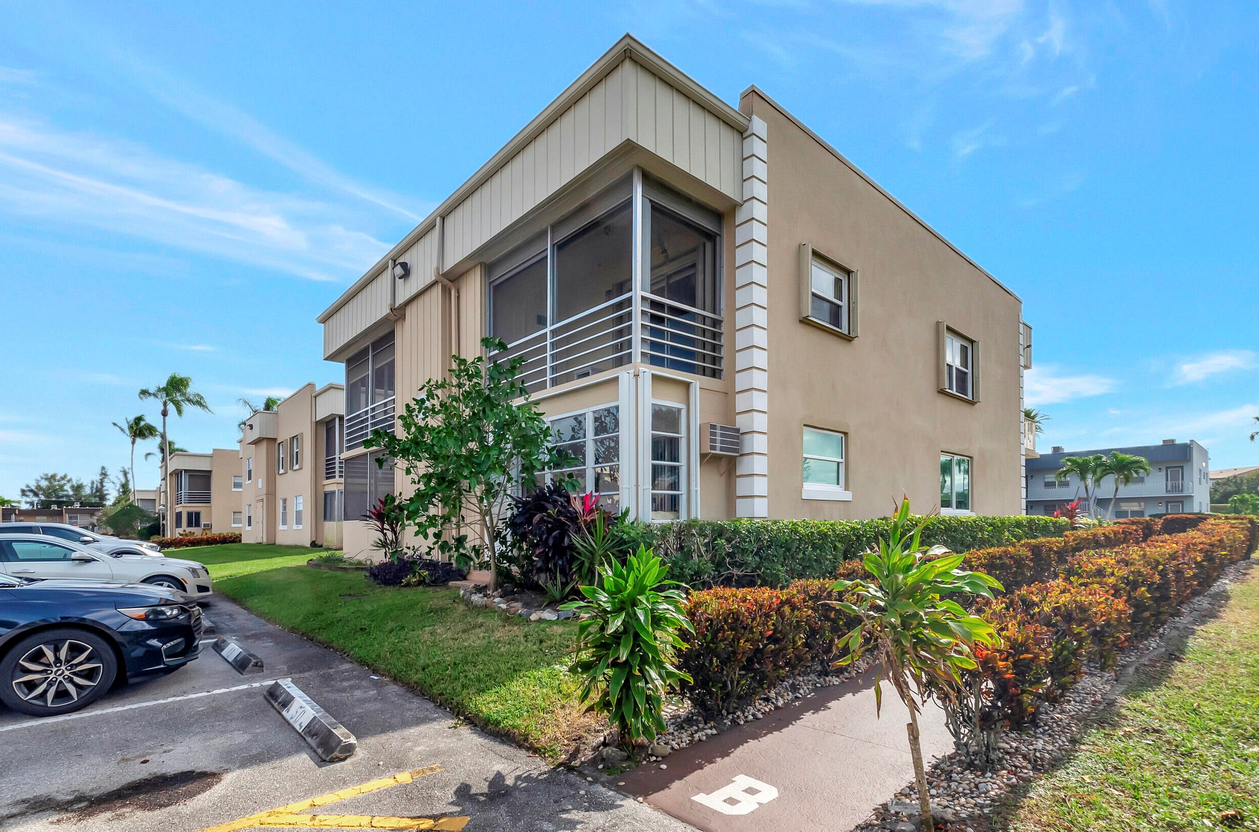 96 Burgundy B, Delray Beach, FL 33484
