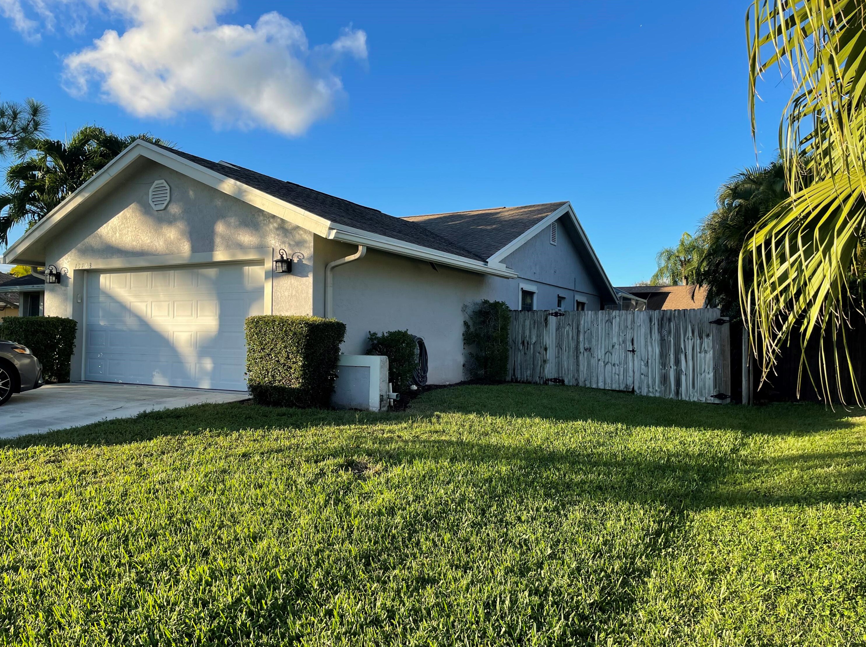 13763 Norwick St, West Palm Beach, FL 33414