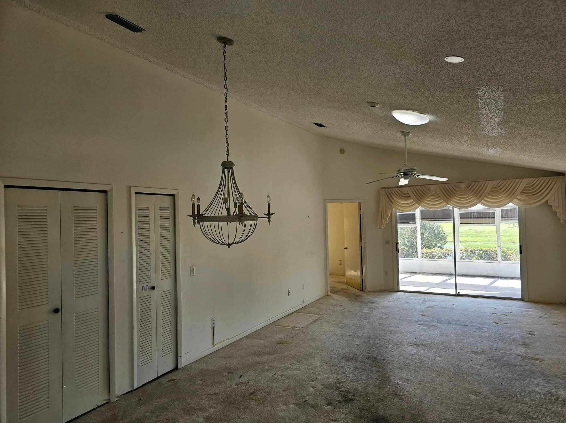 1158 Lombardy Dr, Fort Pierce FL  34986-2181 exterior