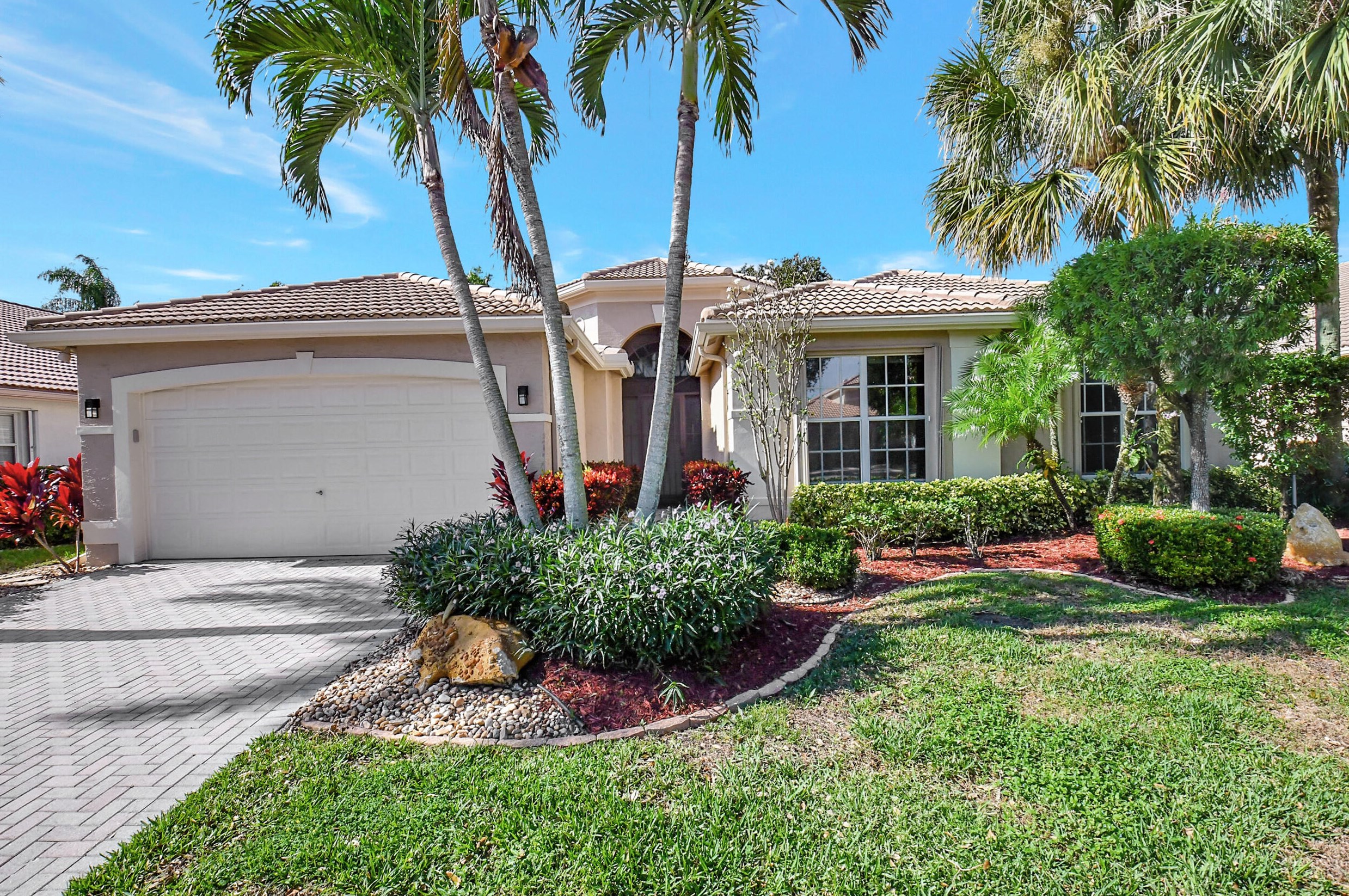13189 Vedra Lake Cir, Delray Beach, FL 33446