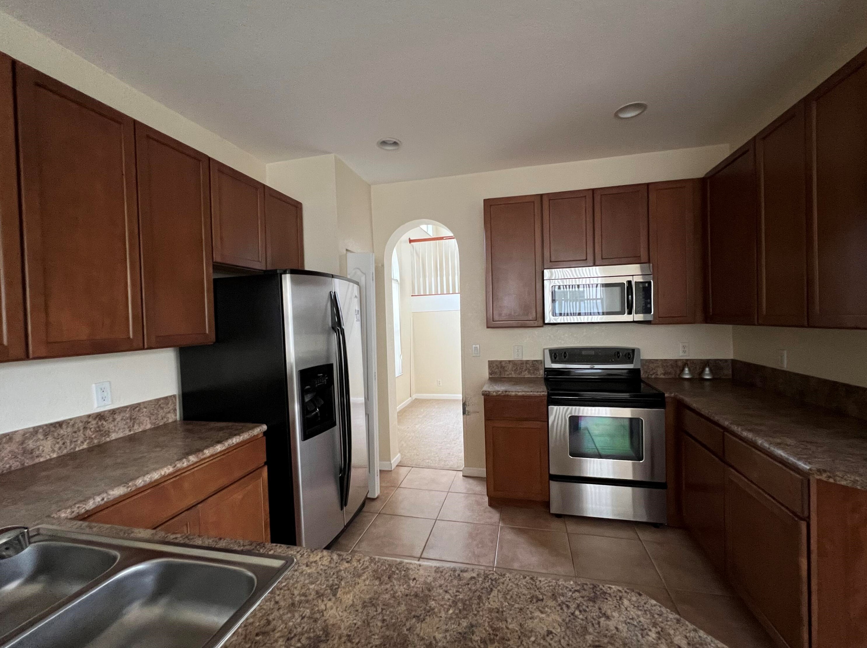5603 Place Lake Dr, Fort Pierce, FL 34951