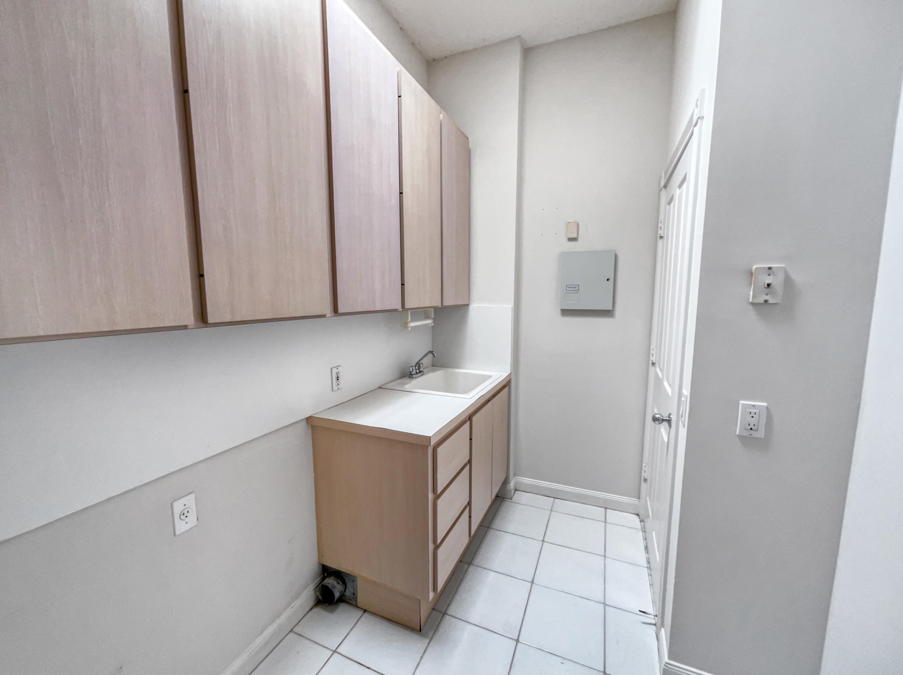 296 Bentley Cir, Fort Pierce FL  34986-2456 exterior