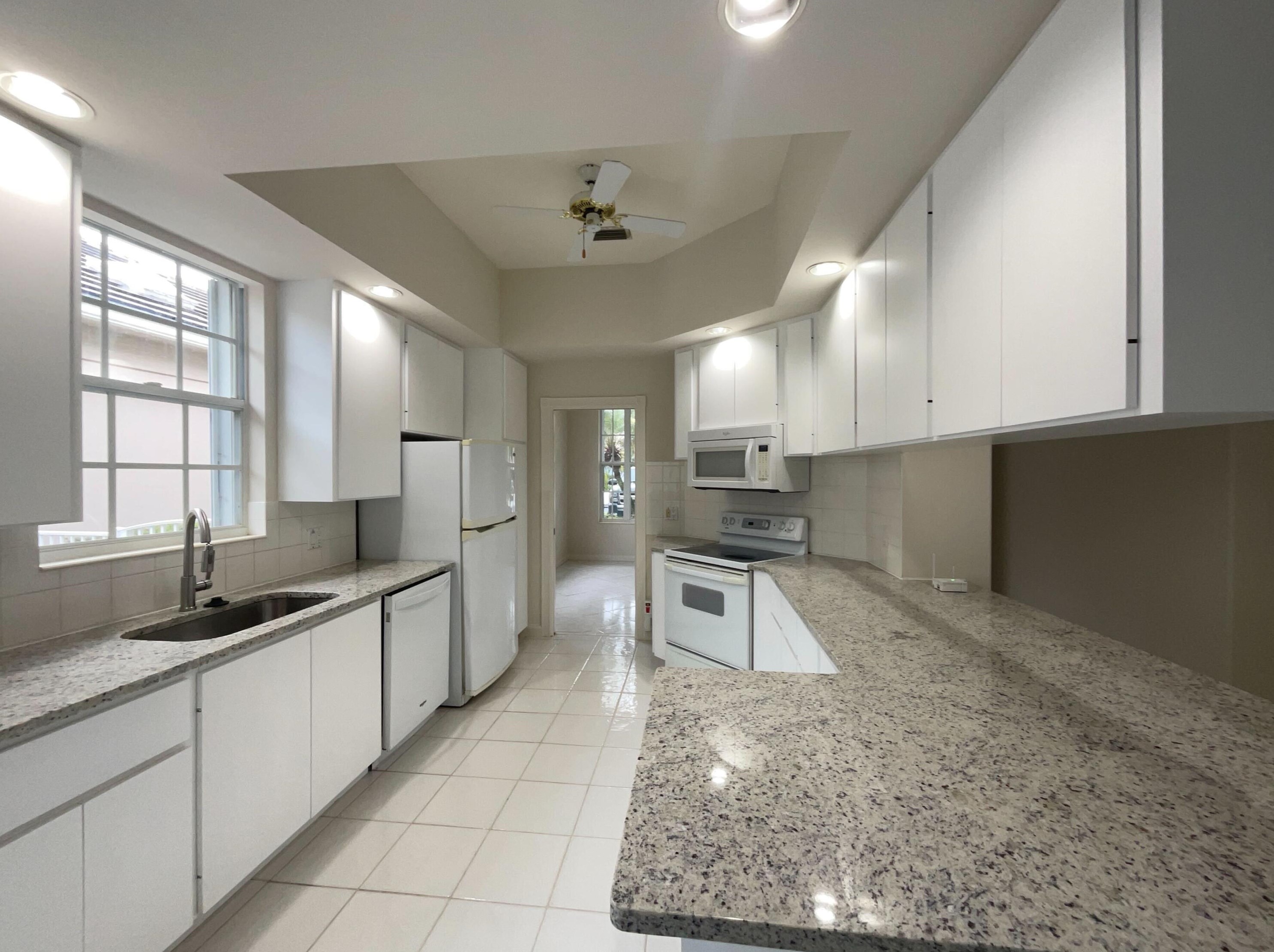 296 Bentley Cir, Fort Pierce FL  34986-2456 exterior