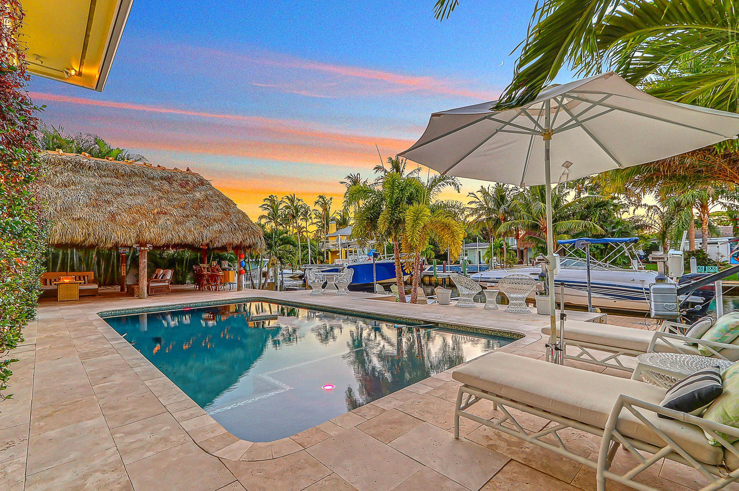 926 Dolphin Dr, Jupiter, FL 33458