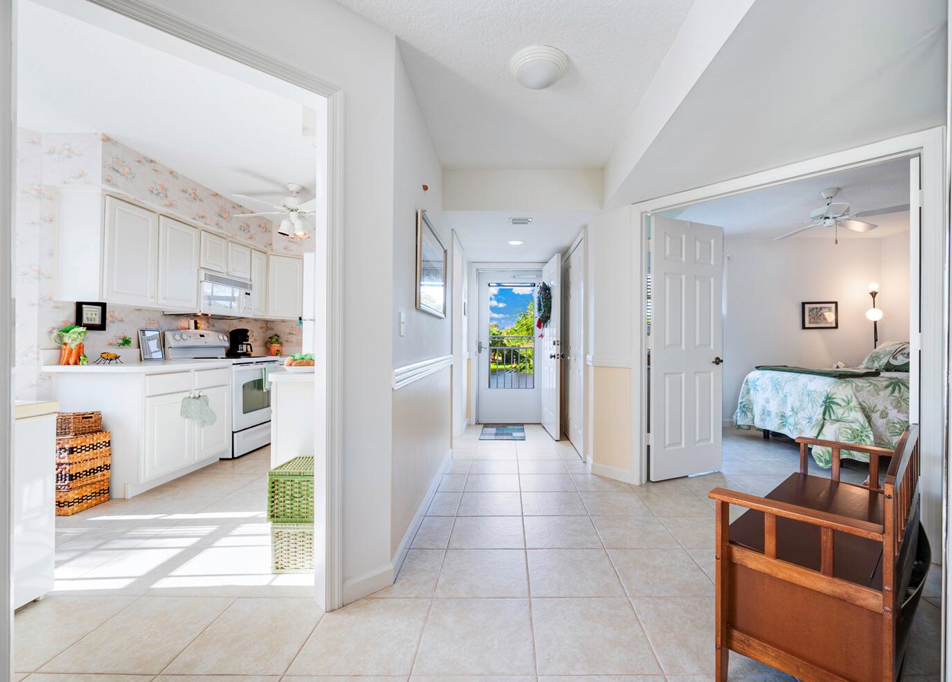 300 Grand Royale Cir #203, Vero Beach, FL 32962