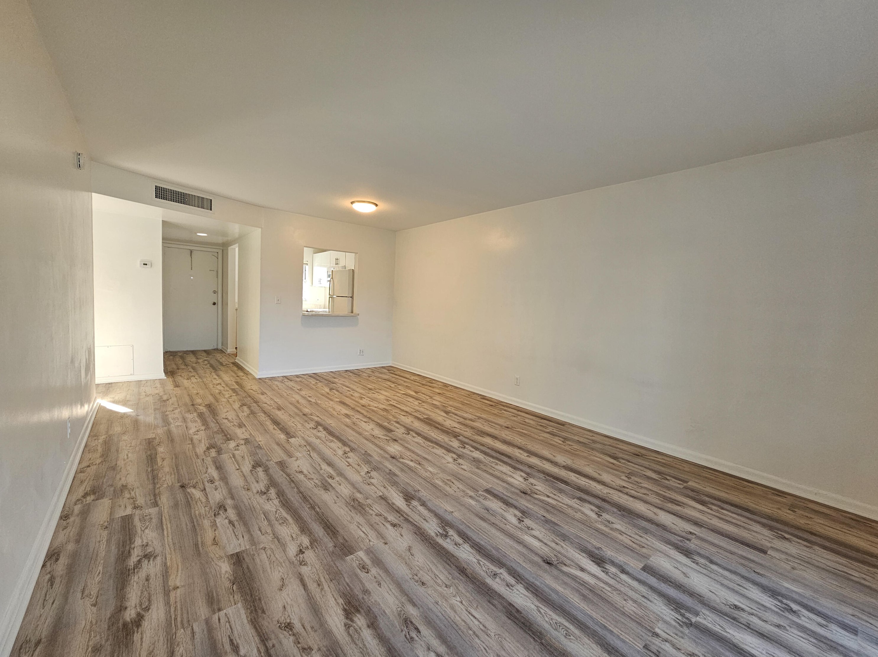 1630 Embassy Dr Apt 302, West Palm Beach, FL 33401