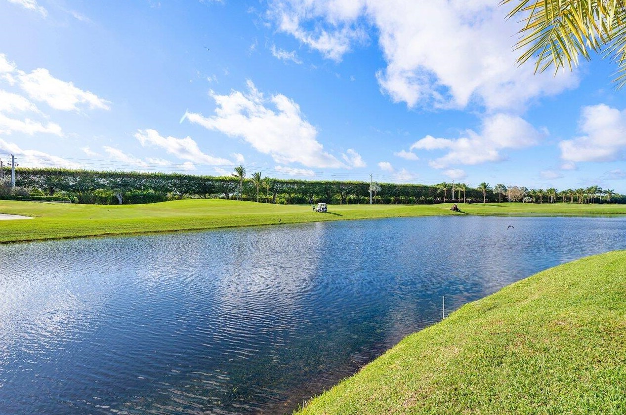 17975 Foxborough Ln, Boca Raton, FL 33496-1321