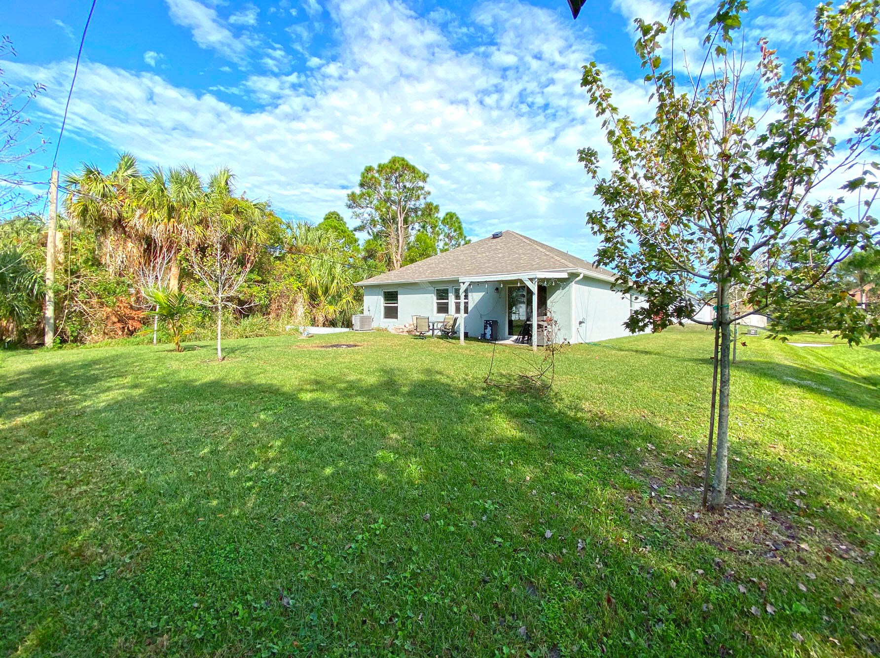 561 Perch Ln, Sebastian FL  32958-4913 exterior