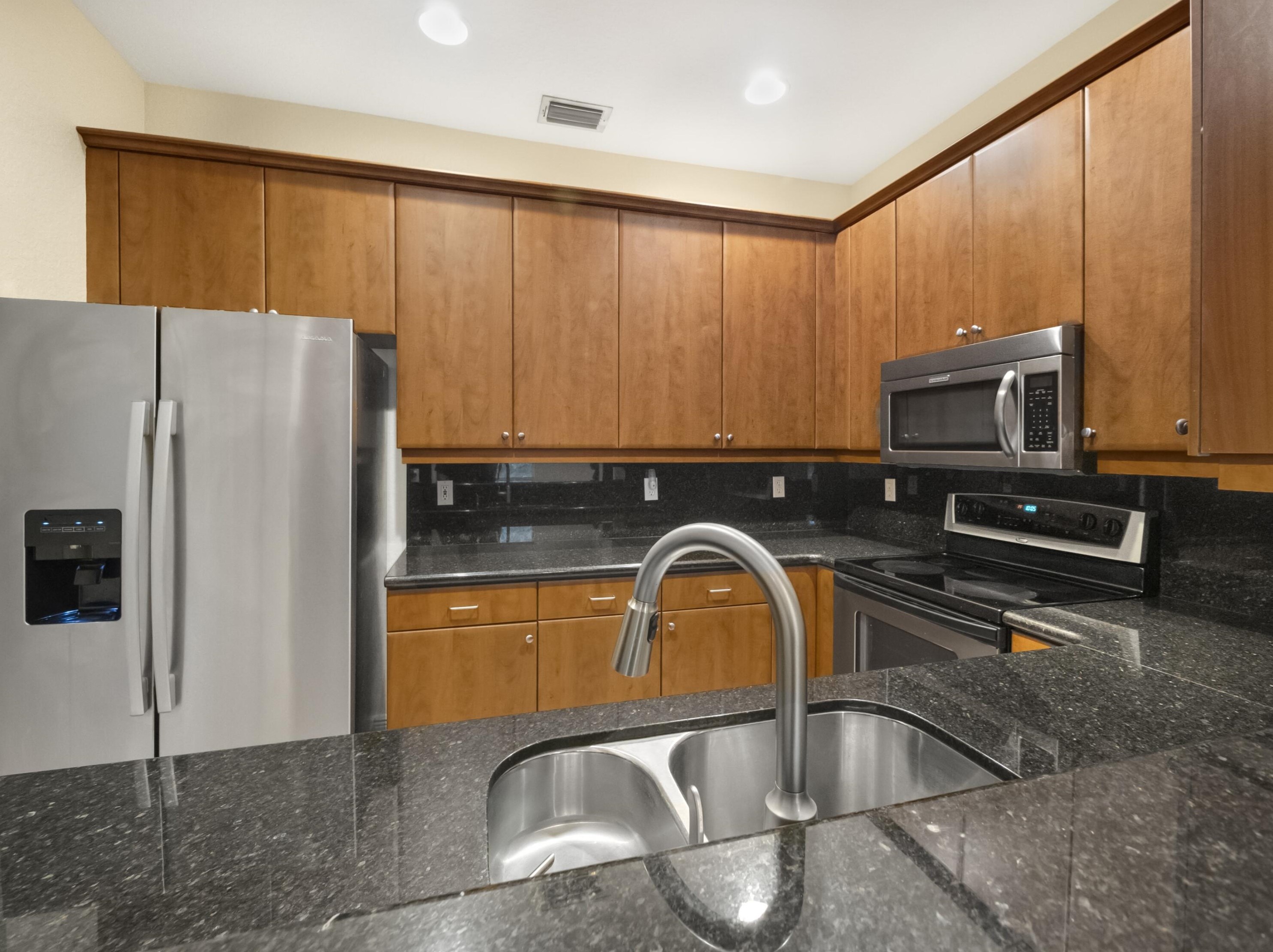 4188 Stadium Dr, Jupiter FL  33458-5325 exterior