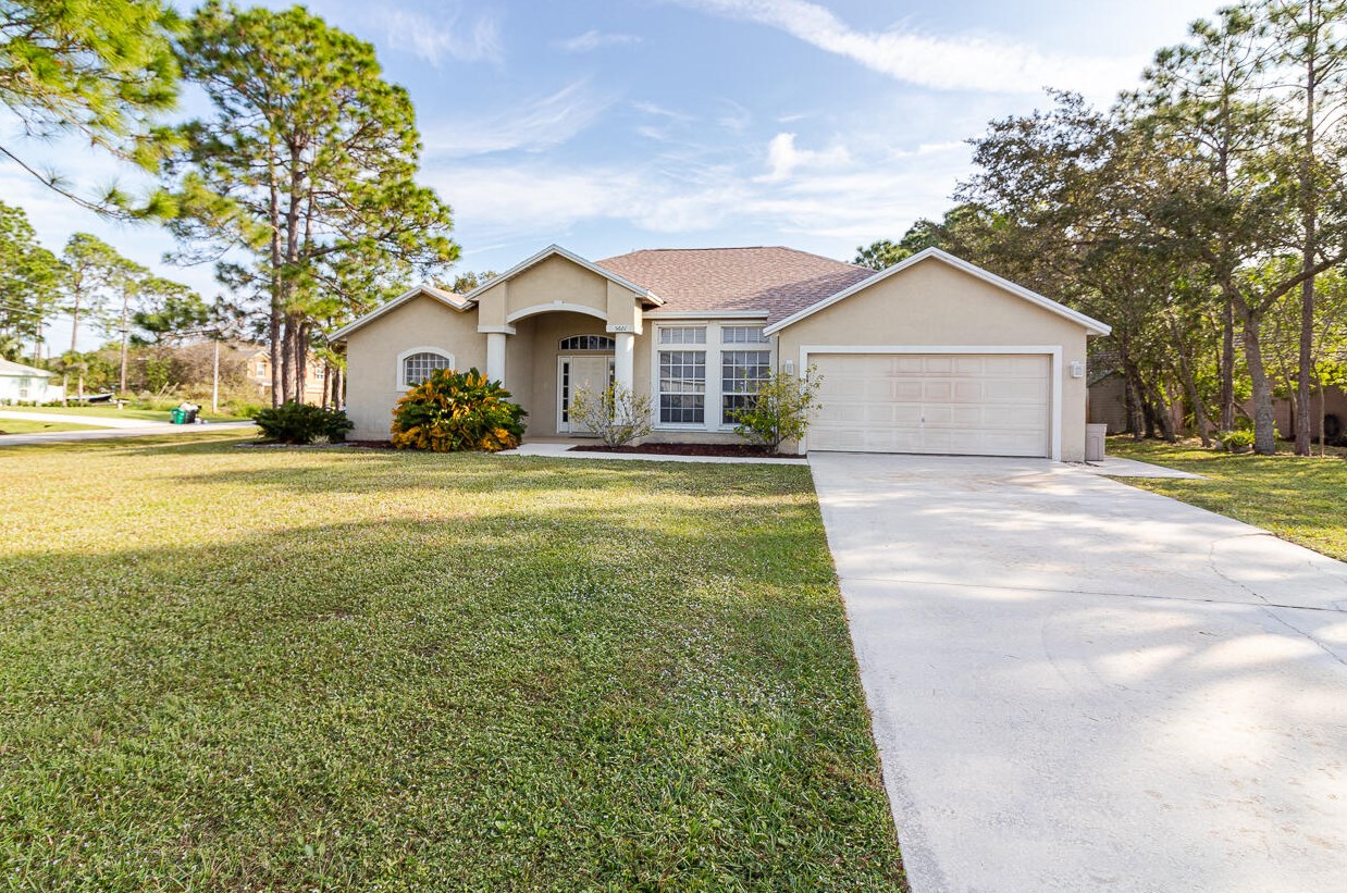 5601 Nw Scepter Dr, Fort Pierce, FL 34983