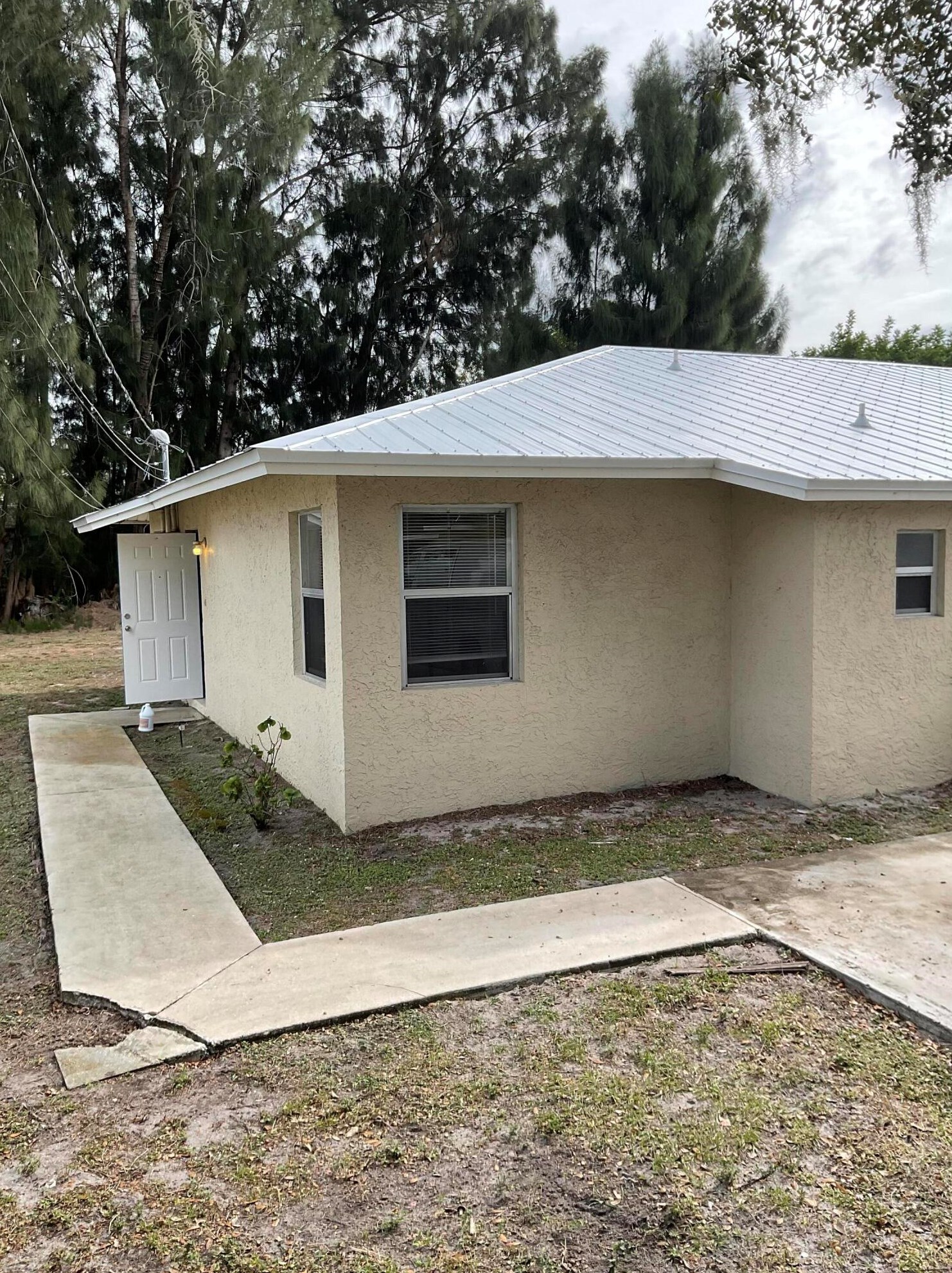 402 S 14th St #a, Fort Pierce, FL 34950
