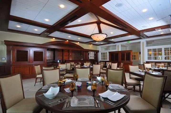 6910 Fairway Lk Dr, Boynton Beach FL 33472-6807 exterior