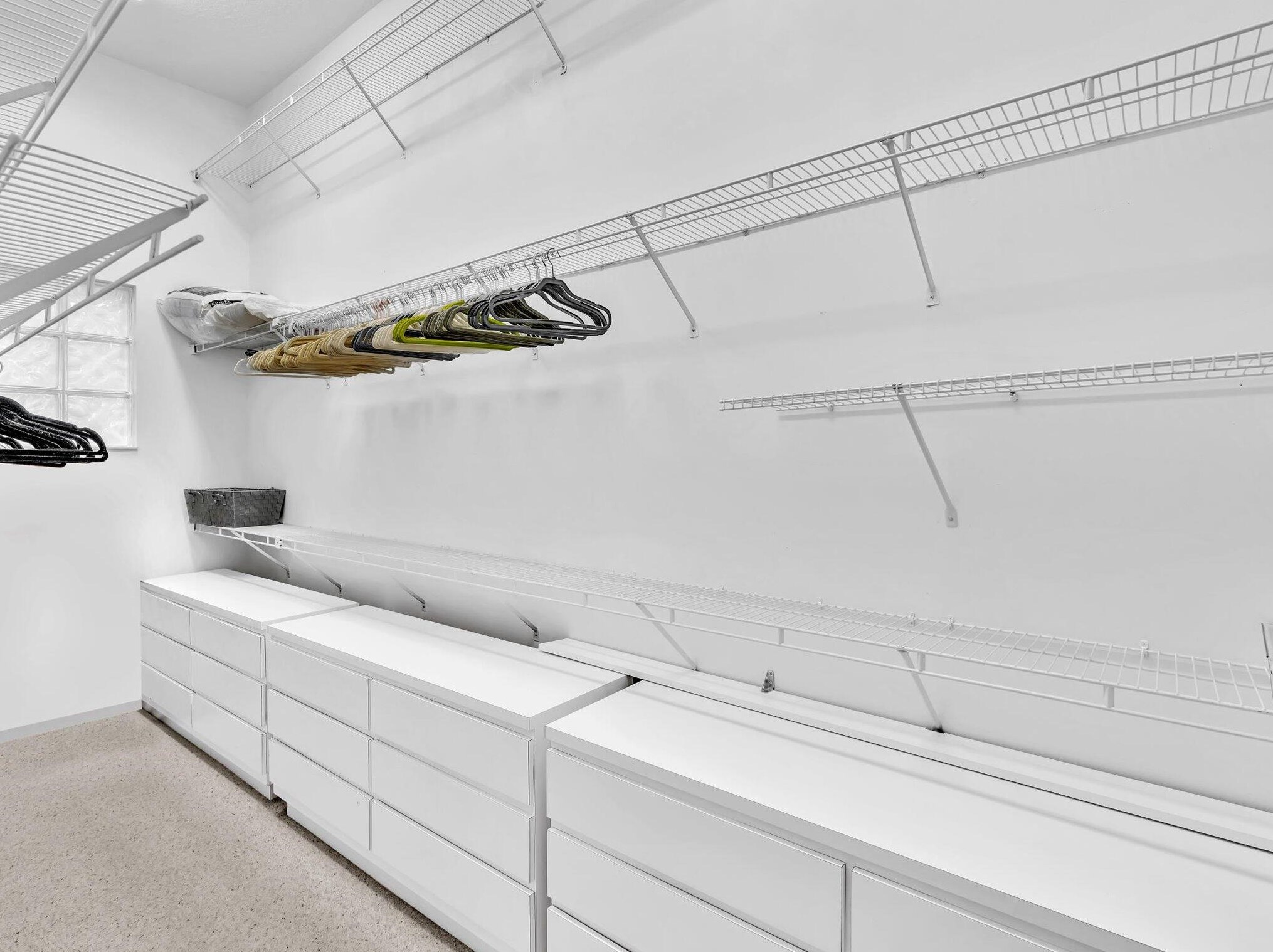 6910 Fairway Lk Dr, Boynton Beach FL 33472-6807 exterior