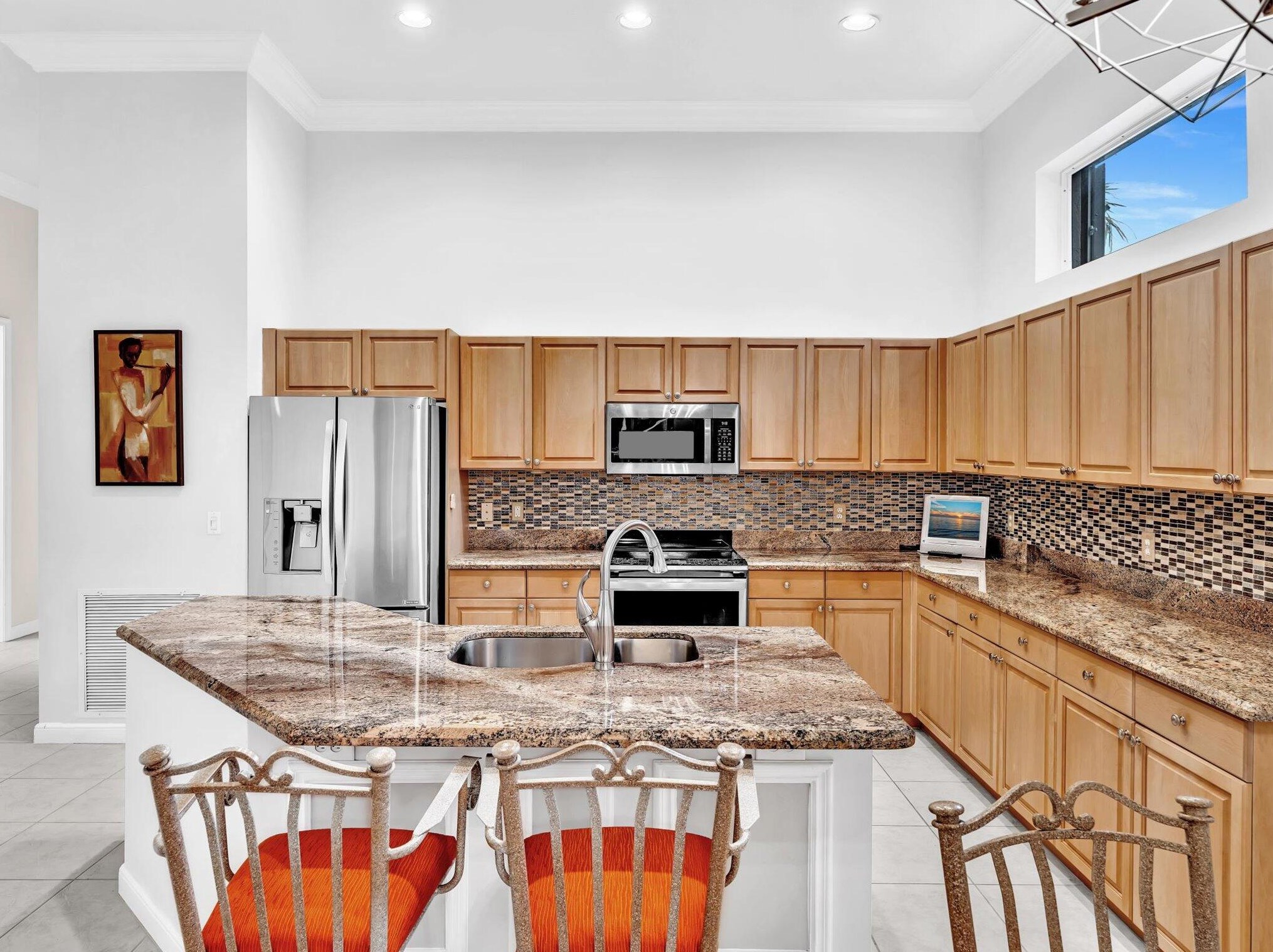 6910 Fairway Lk Dr, Boynton Beach FL 33472-6807 exterior