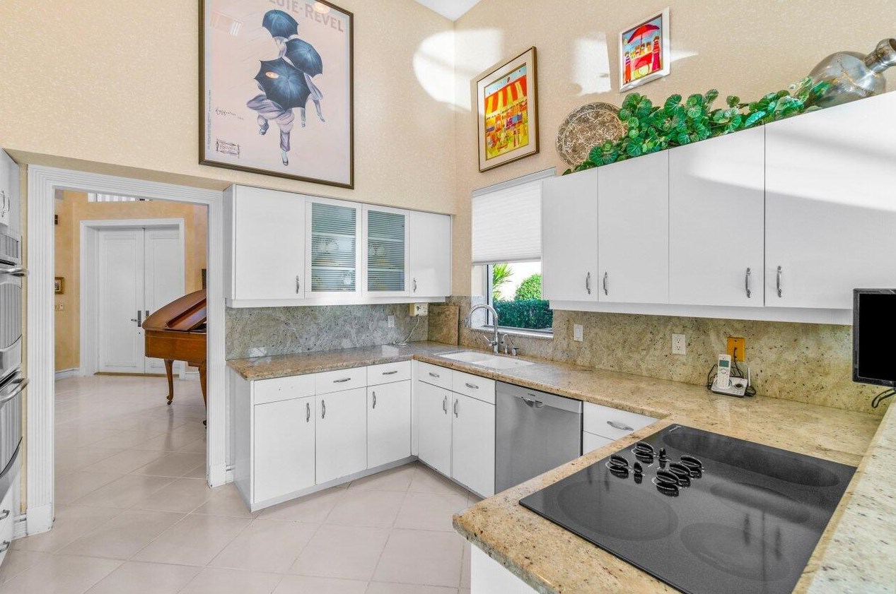 5529 Steeple Chase, Boca Raton FL  33496-2405 exterior