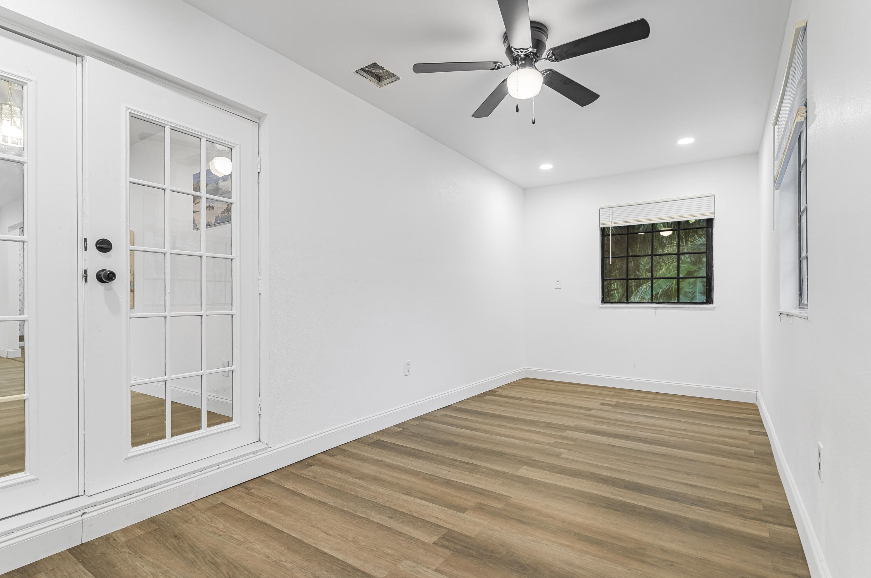 102 41st St, Fort Pierce FL  34947-2587 exterior