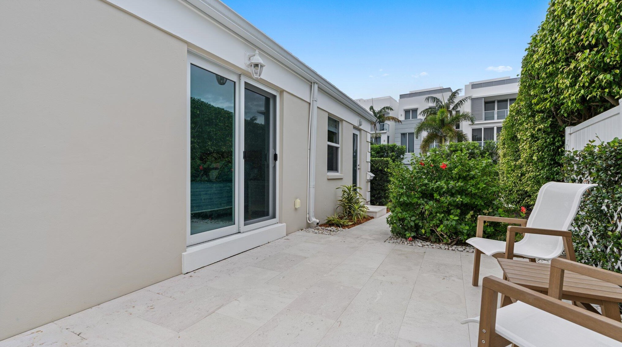 129 Mac Farlane Dr, Delray Beach, FL 33483