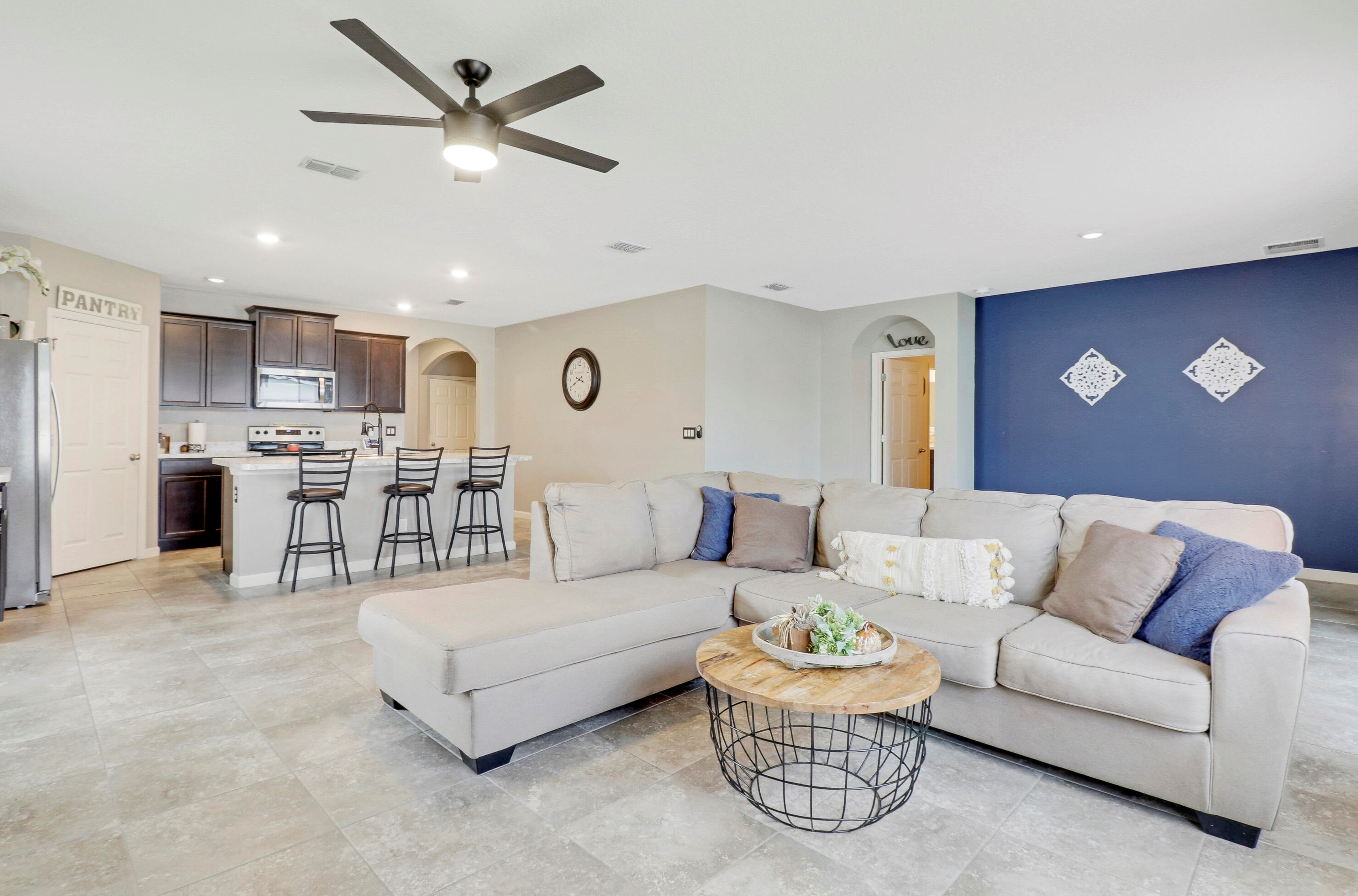 230 Milburn Cir, Fort Pierce FL  34953-5509 exterior