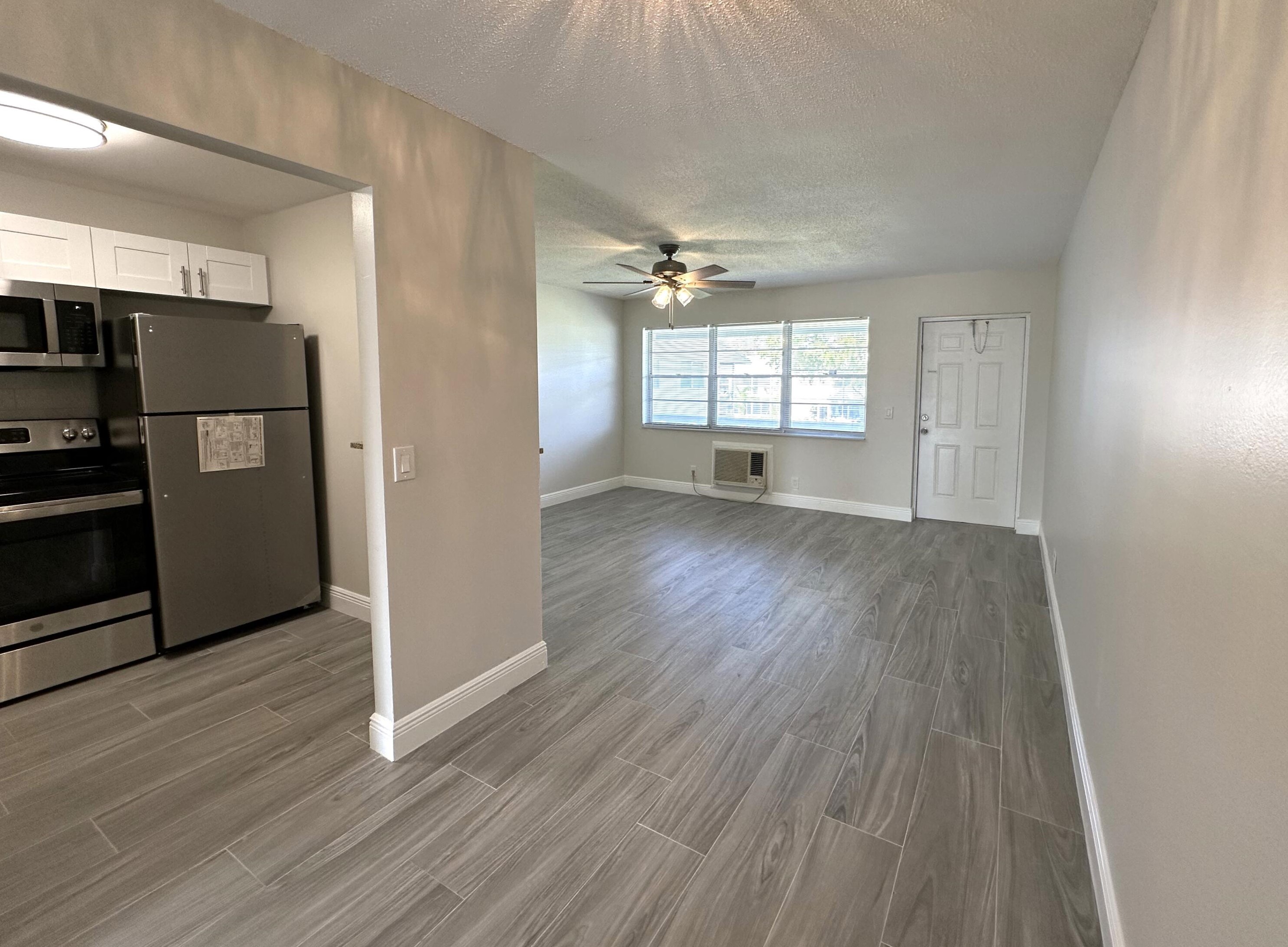 164 Cambridge G, West Palm Beach, FL 33417