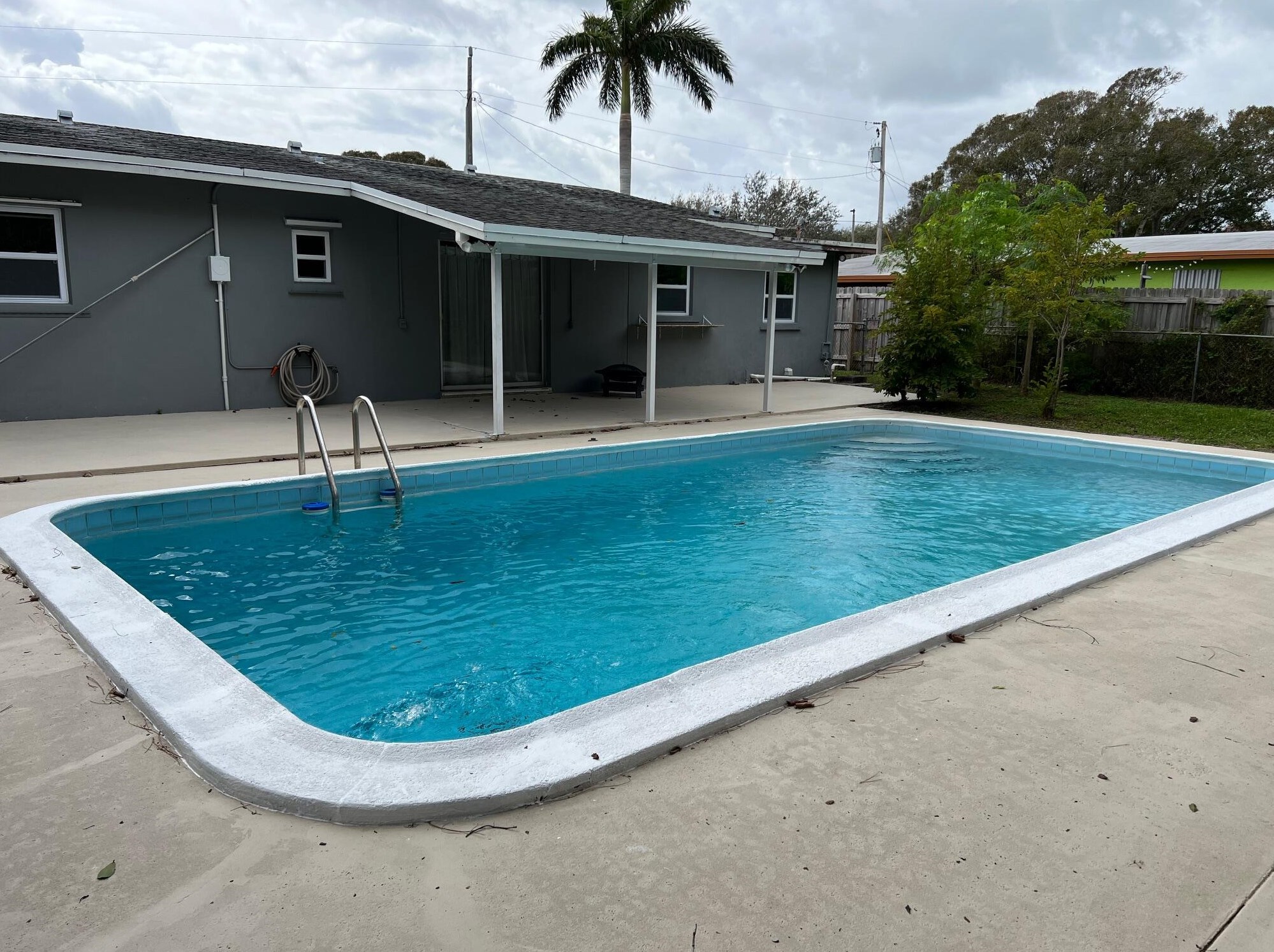 1221 Mohawk St, Jupiter FL  33458-5648 exterior