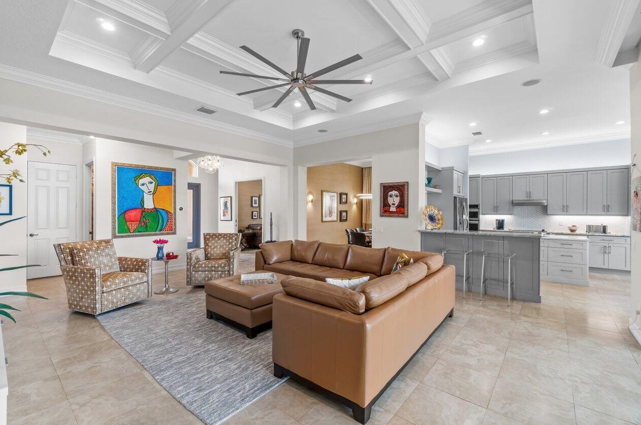 10823 Broadview Bay Pt, Boynton Beach FL  33473-4904 exterior