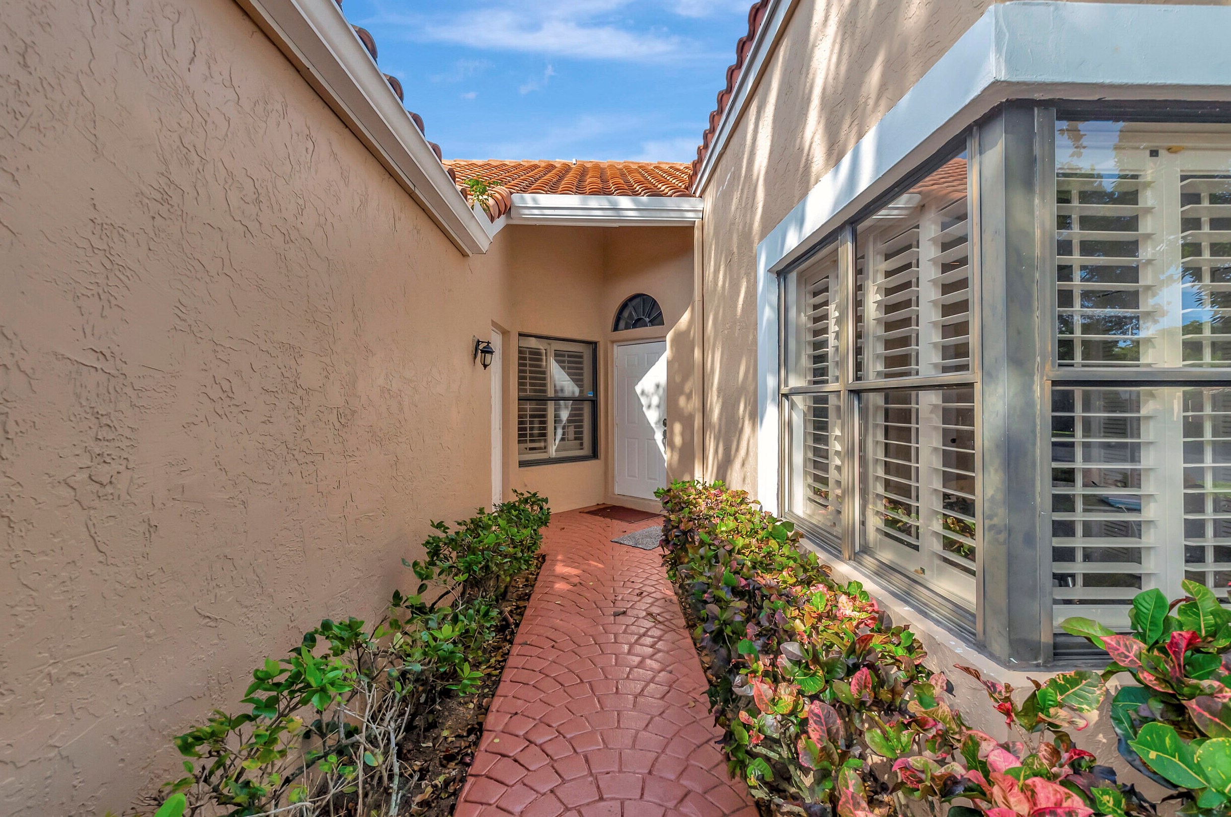 22711 Meridiana Dr, Boca Raton, FL 33433-6332