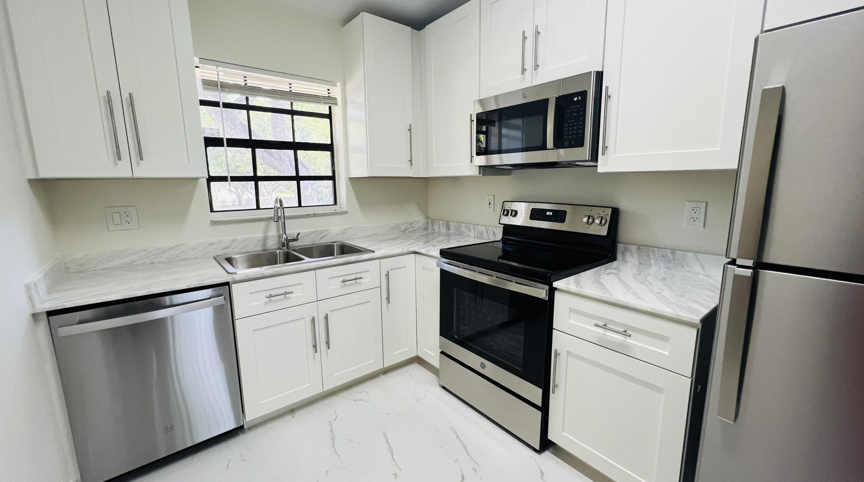 2950 Olivewood Ter #2090, Boca Raton, FL