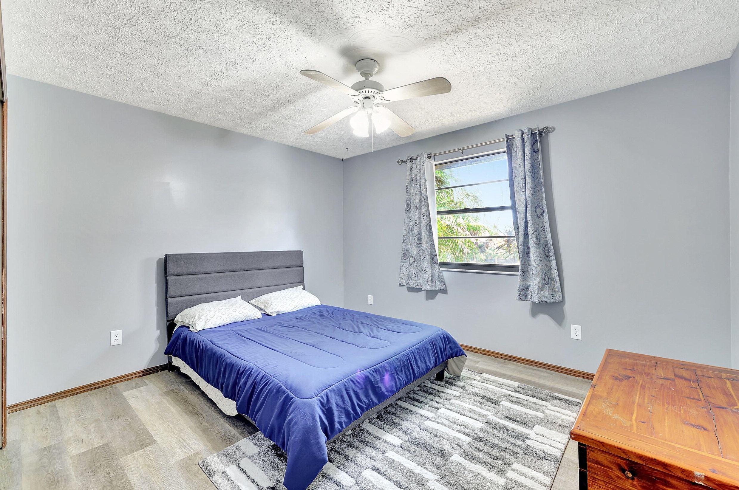 2807 27th St, Fort Pierce FL  34981-6055 exterior