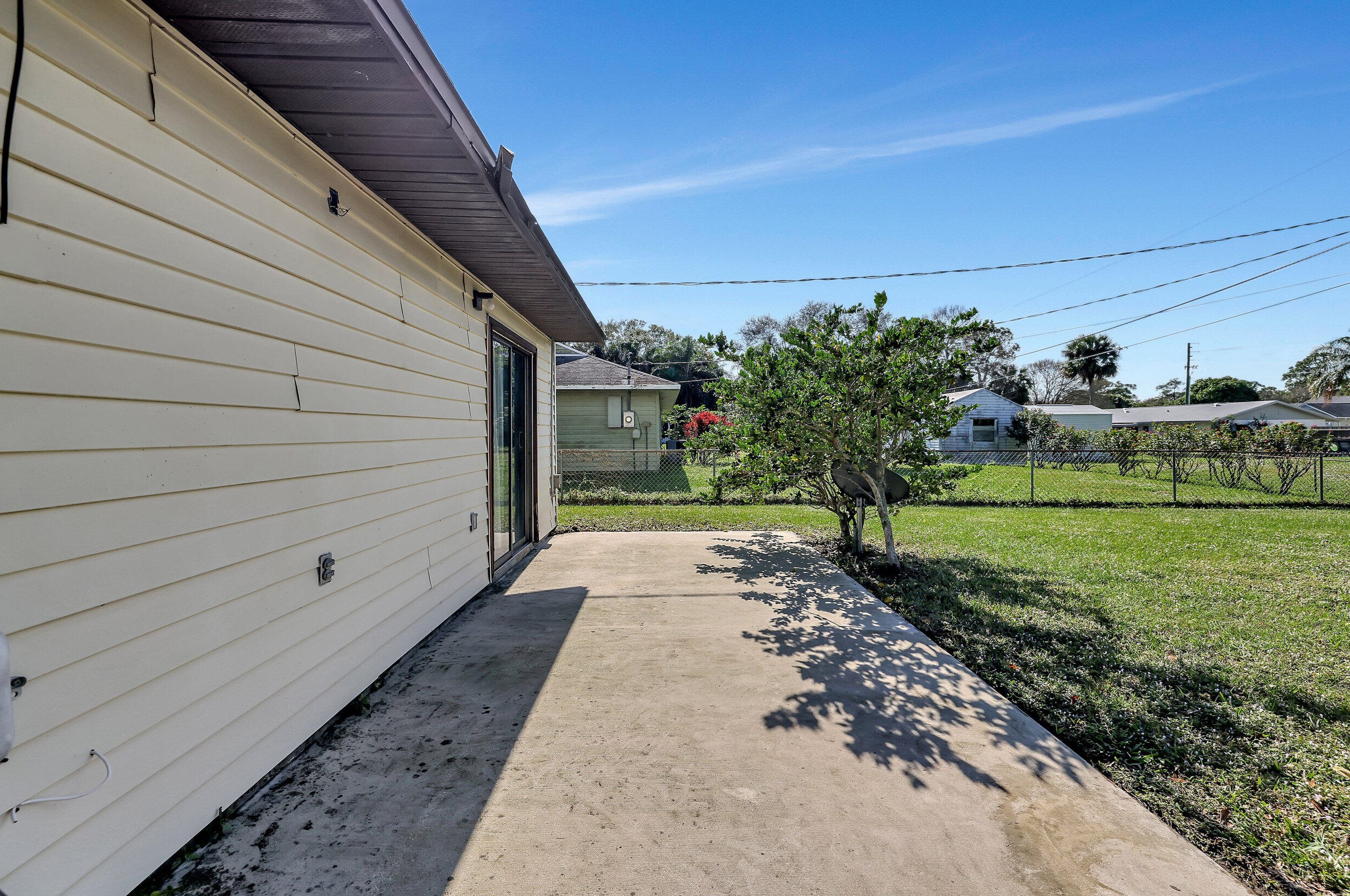 2807 27th St, Fort Pierce FL  34981-6055 exterior