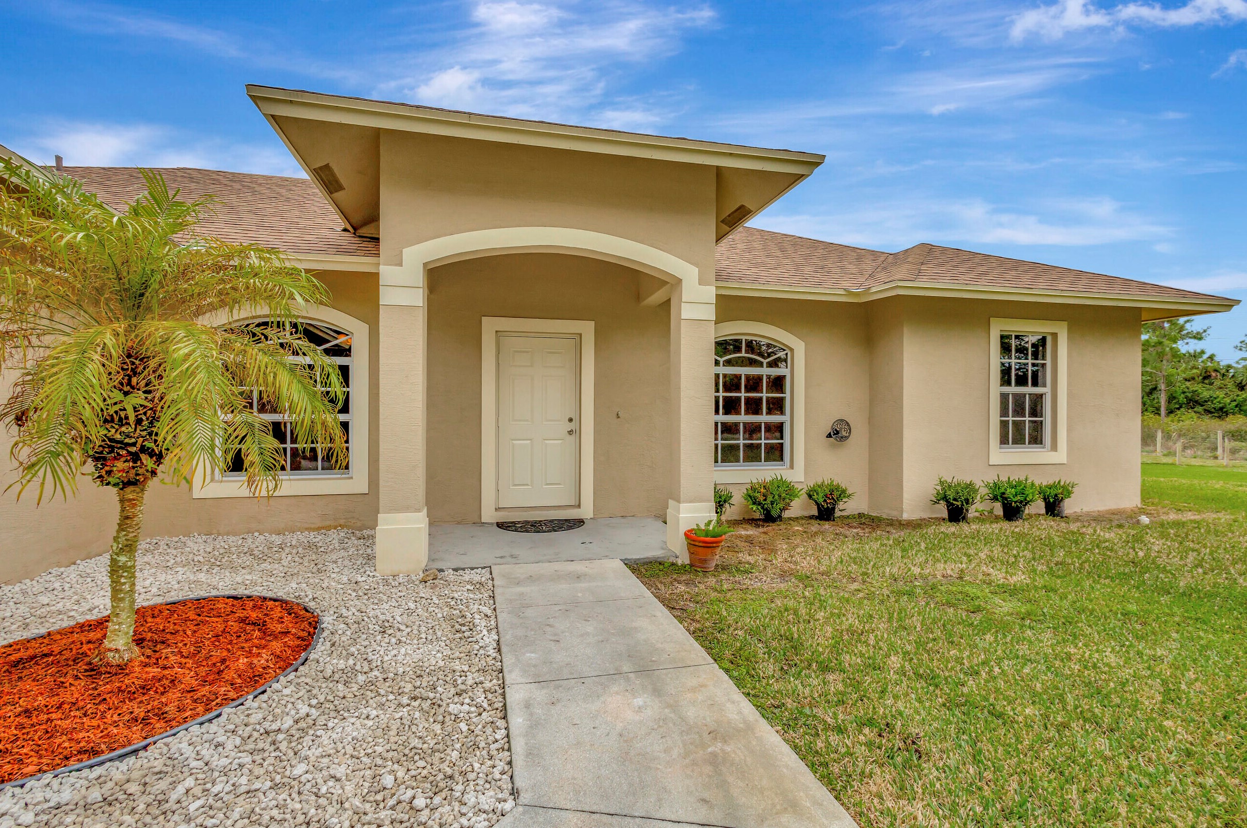 15628 93rd St N, West Palm Beach, FL 33412