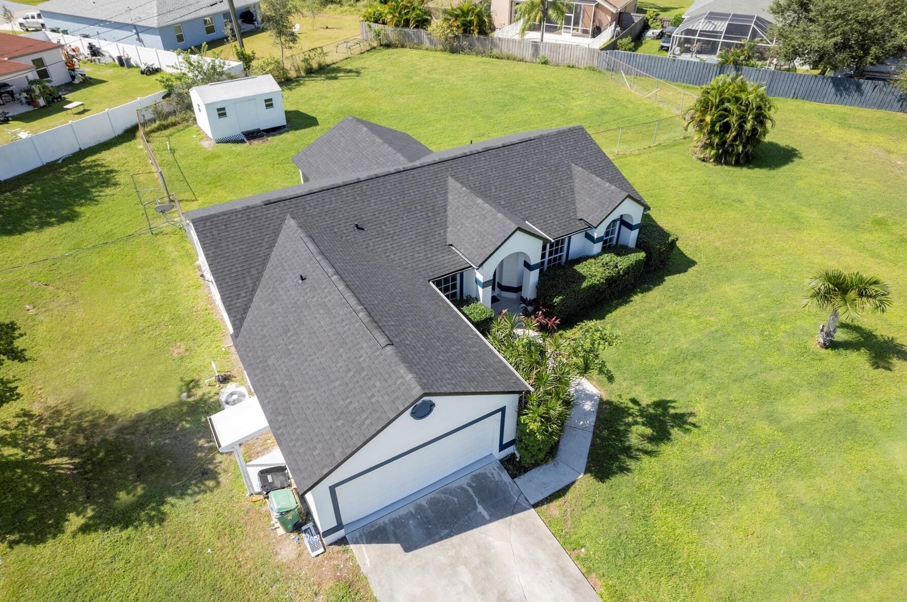 4570 Log Ct, Fort Pierce FL  34953-7547 exterior