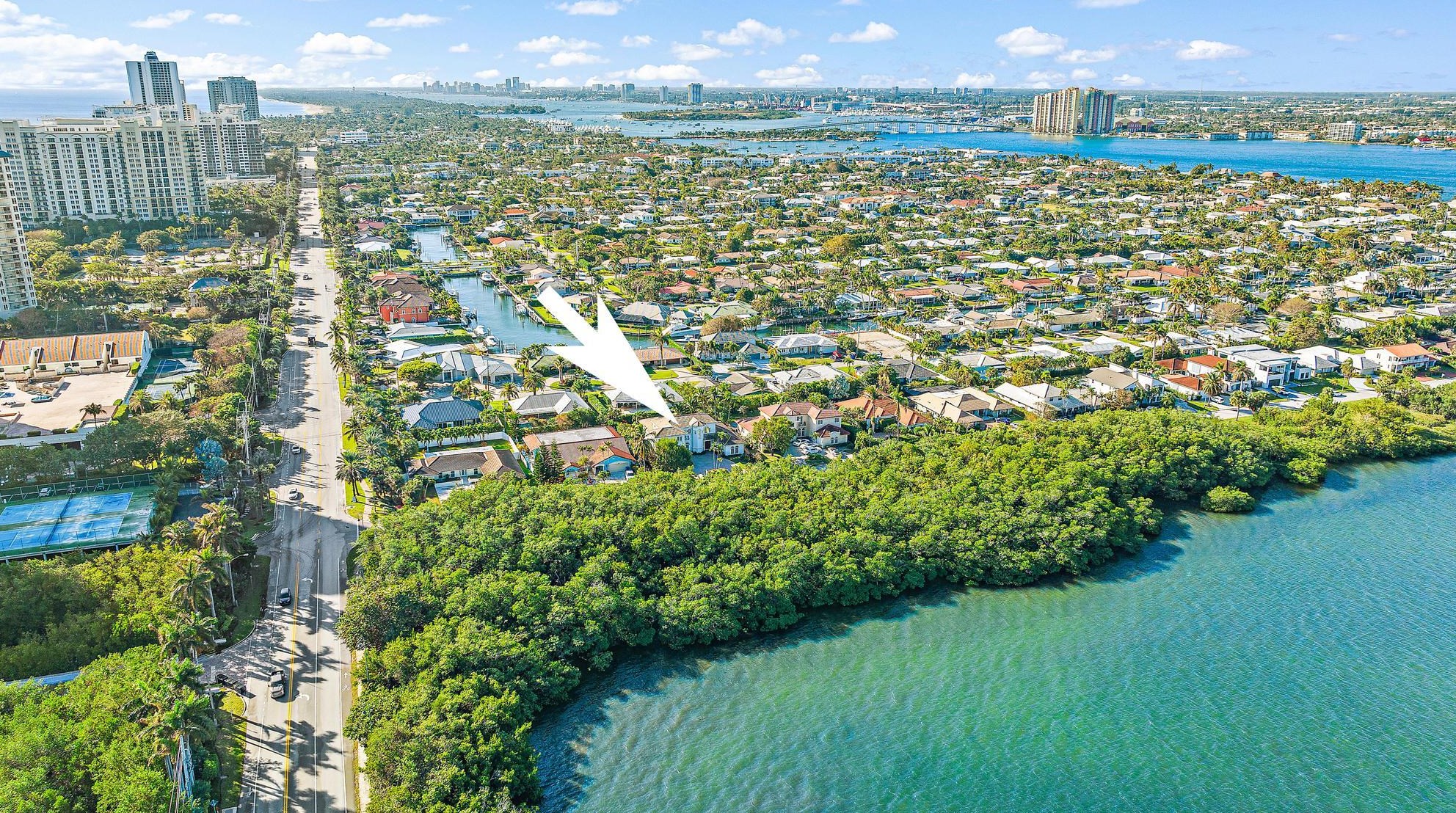 1231 Pine Point Rd, West Palm Beach, FL 33404