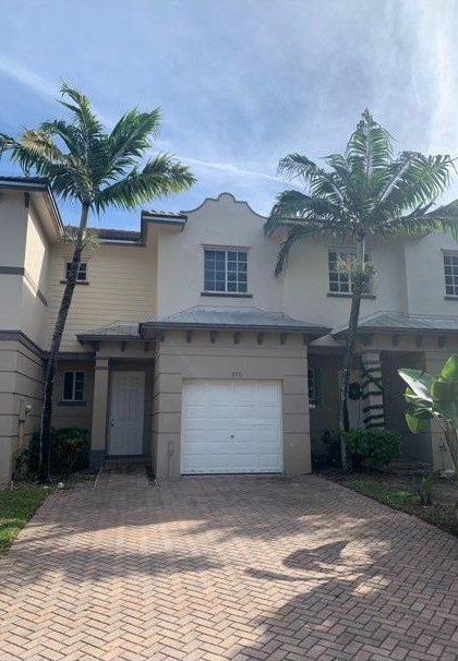 970 Abaco Ln, West Palm Beach, FL 33404