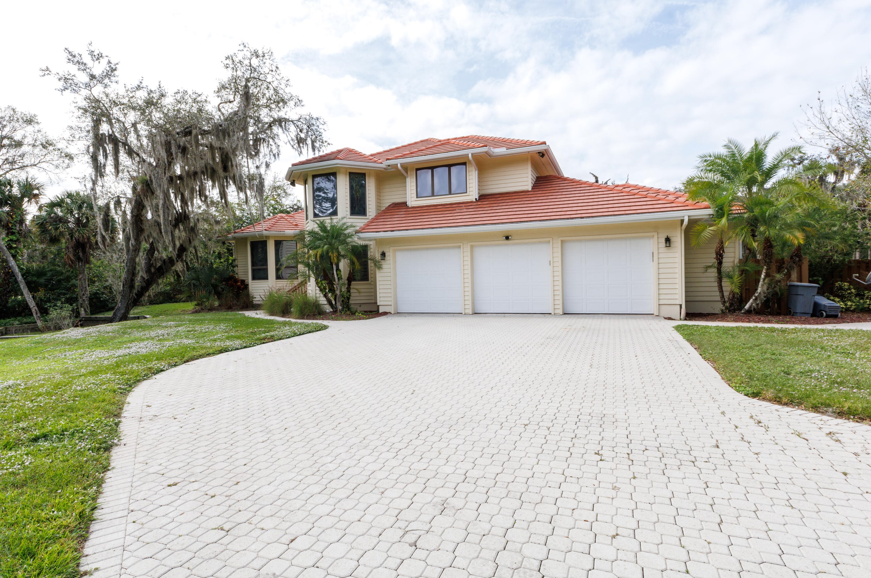 5155 Palmetto Ave, Fort Pierce FL  34982-7266 exterior